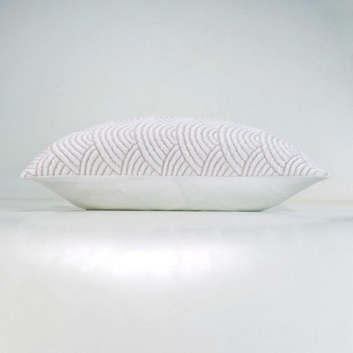 Douceur d'Intérieur Couvre-lit 2 personnes matelassé 220x240 + 2 housses de coussins