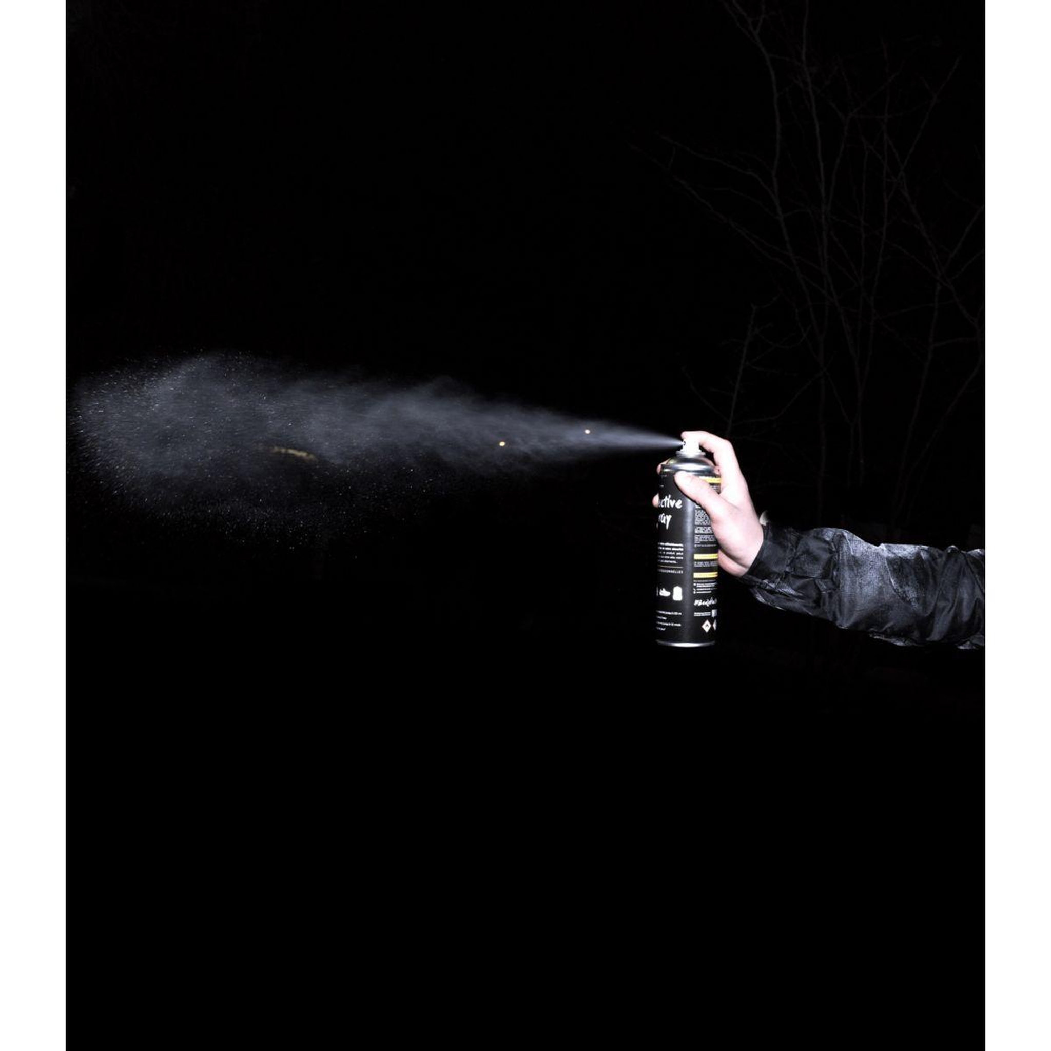 Voir la diapositive 3 : REFLECTIVE SPRAY Spray réfléchissant Réfléchissant 500 ml