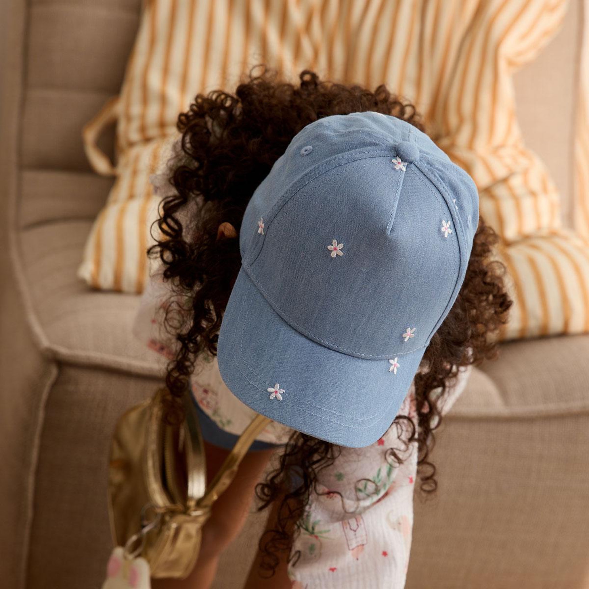 Voir la diapositive 3 : Petit Béguin Casquette enfant ciao milano