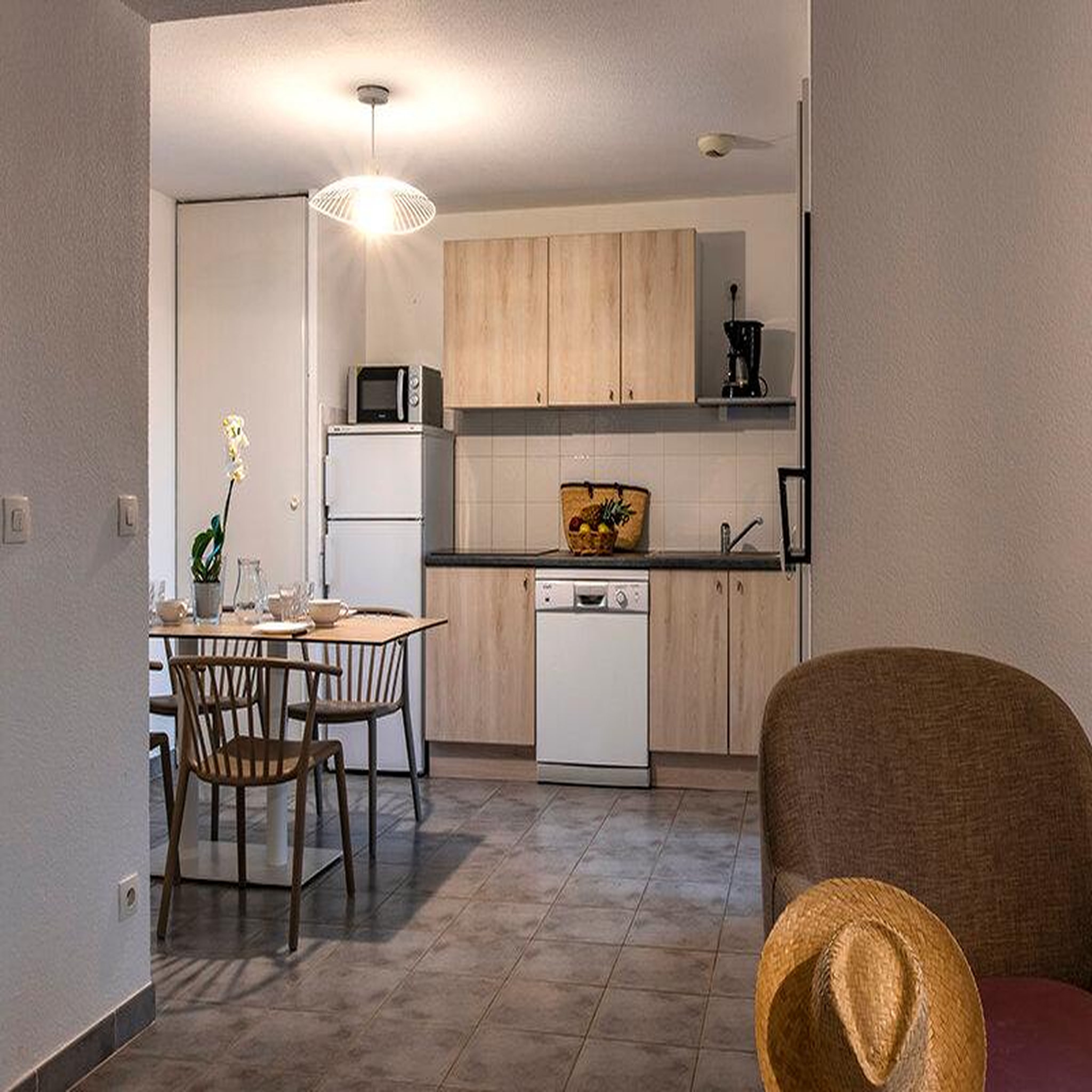 Voir la diapositive 4 : Smartbox 3 jours en famille dans une villa près de montpellier - coffret cadeau séjour