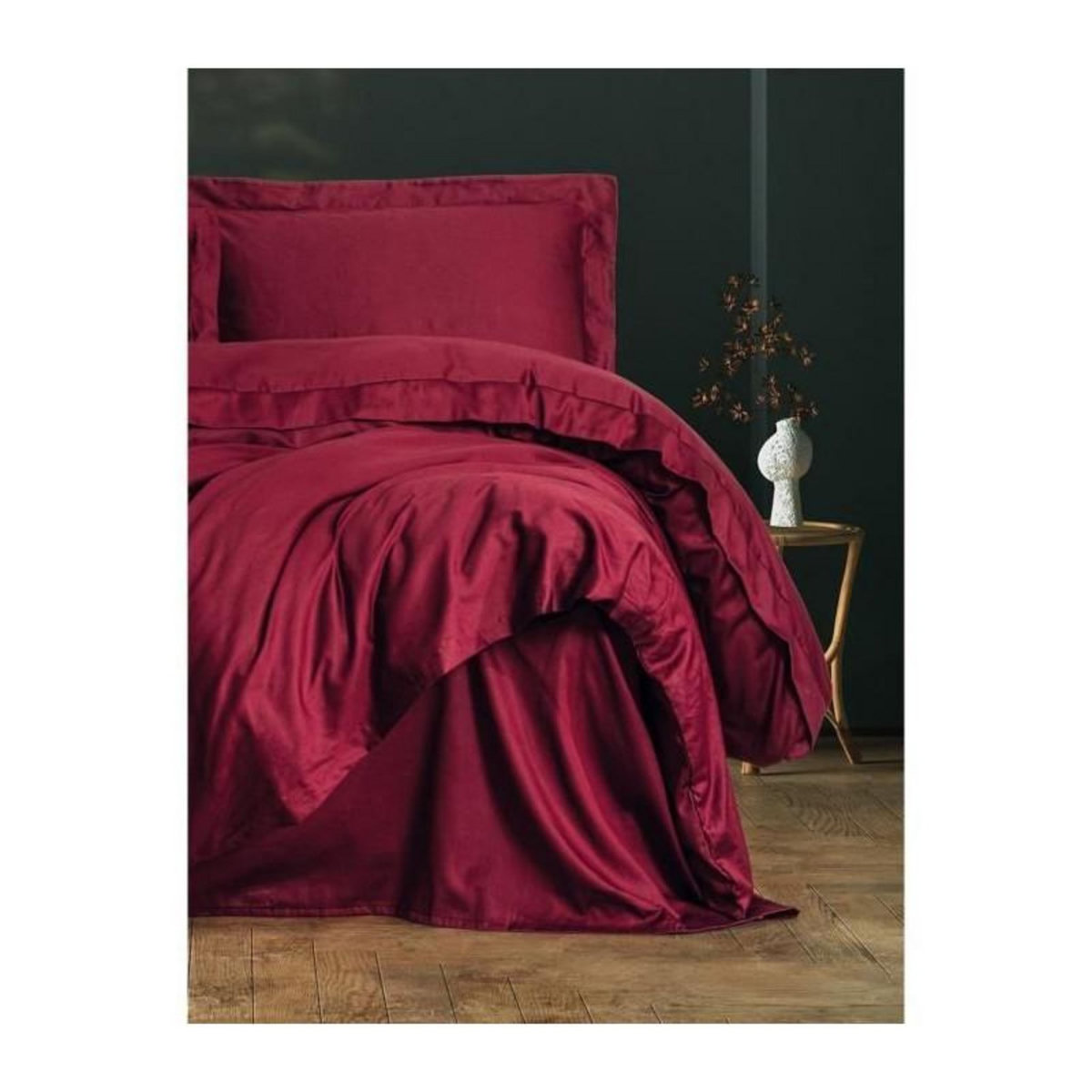 GENERIQUE Parure de lit - 129CTF24607 - 1 housse de couette 220 x 240 cm + 2 taies d'oreiller 60 x 60 cm - Satiné 100% coton - Rouge