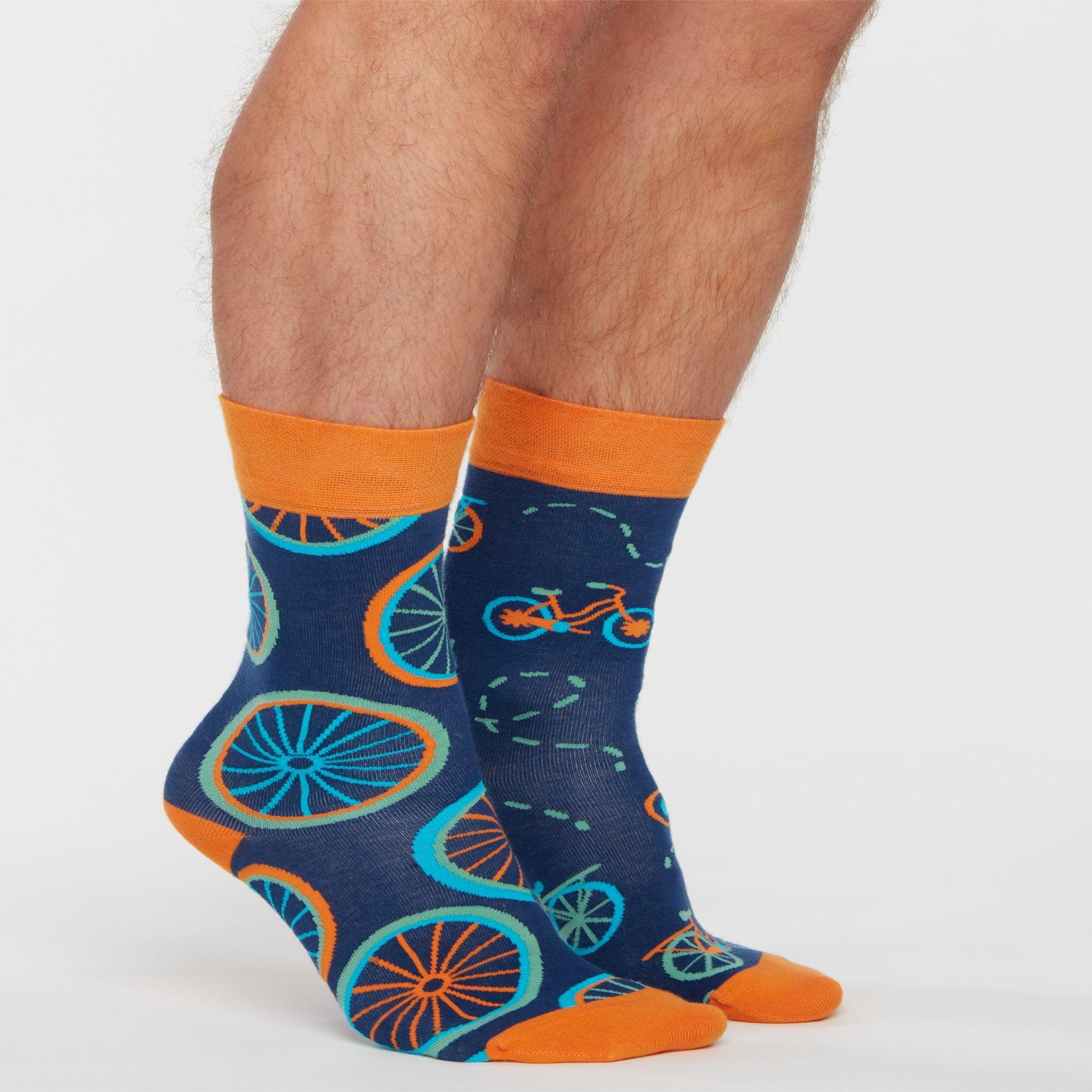Voir la diapositive 2 : DEDOLES Chaussettes bicyclettes oranges