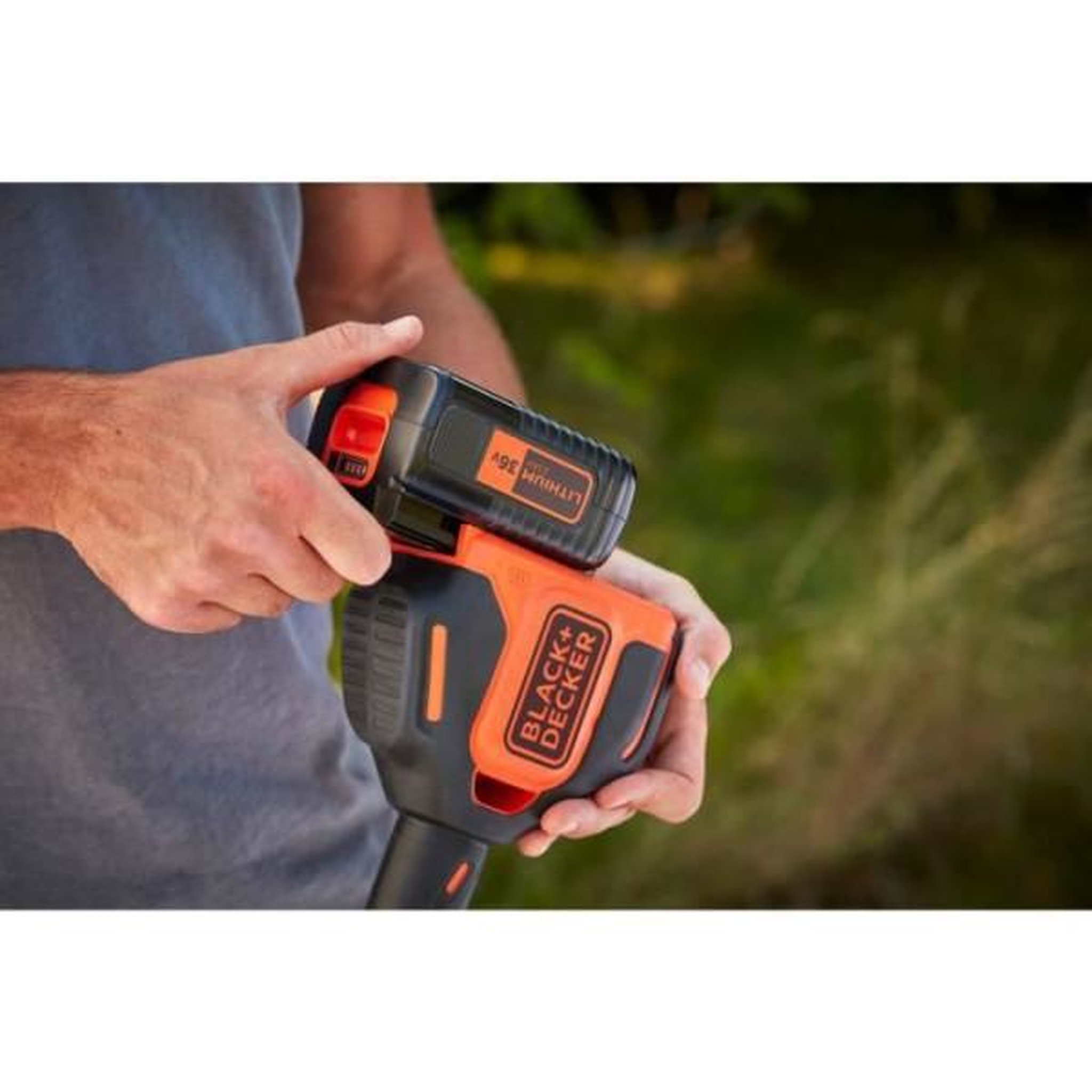 Voir la diapositive 5 : Black et Decker BLACK+DECKER Coupe-Bordures 33cm Sans Fil BCSTE636L1-QW 36V 2,5 Ah POWERCOMMAND Tete Pivotante 180° - Tube Télescopique - 2