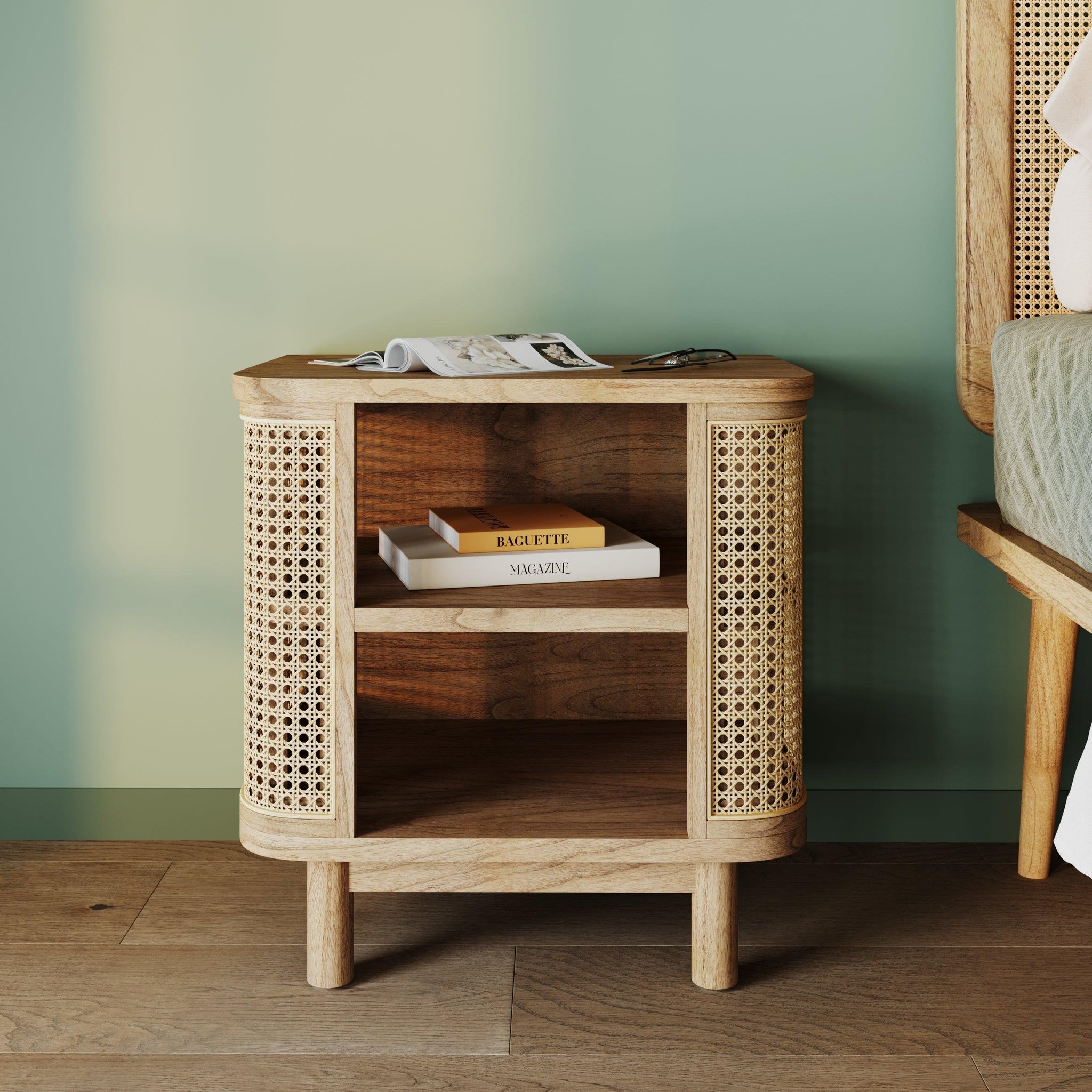 Voir la diapositive 2 : MAISON PAVANE Table de chevet en bois massif et cannage-antik