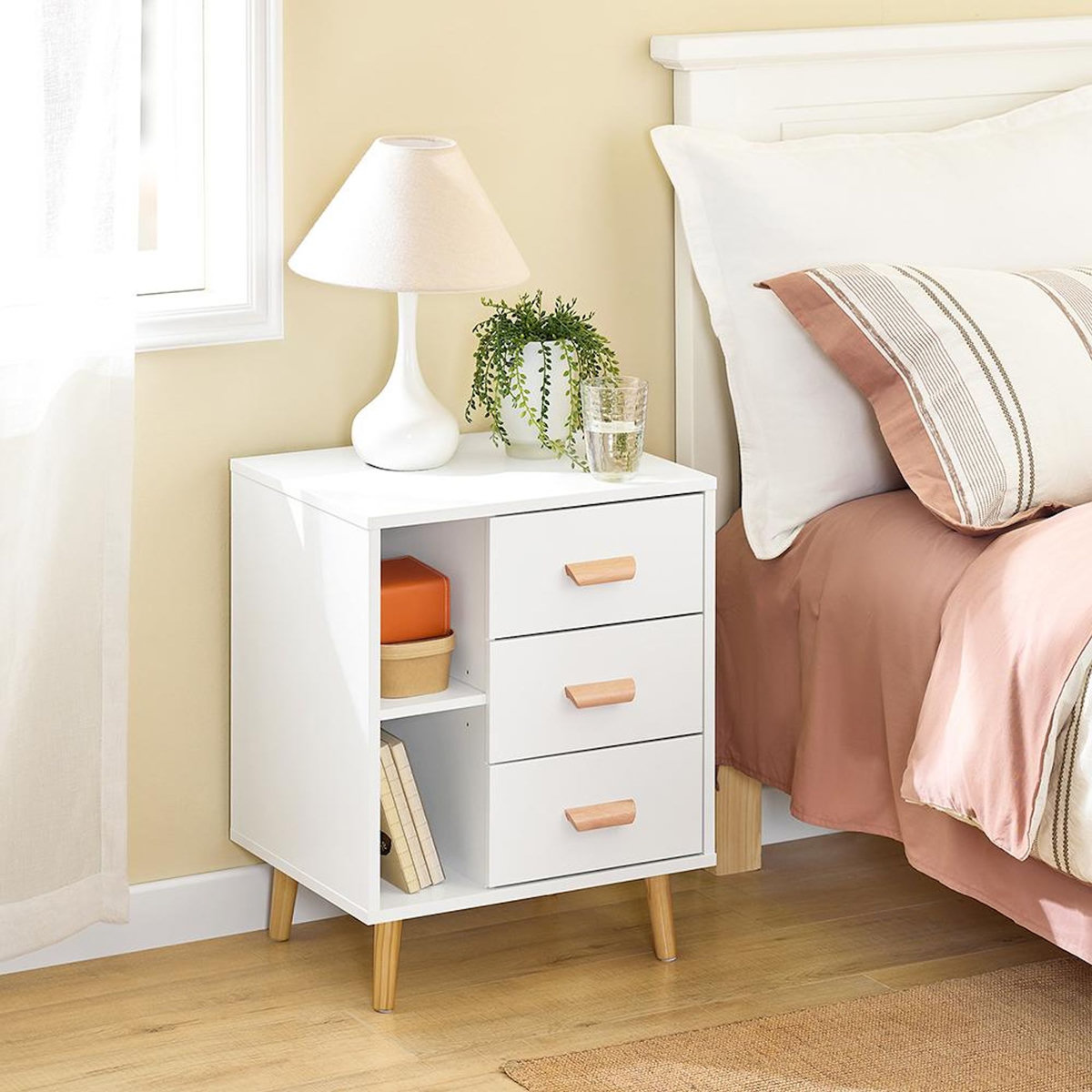 SOBUY SoBuy - Table De Chevet à 3 tiroirs - Nordique - FBT95