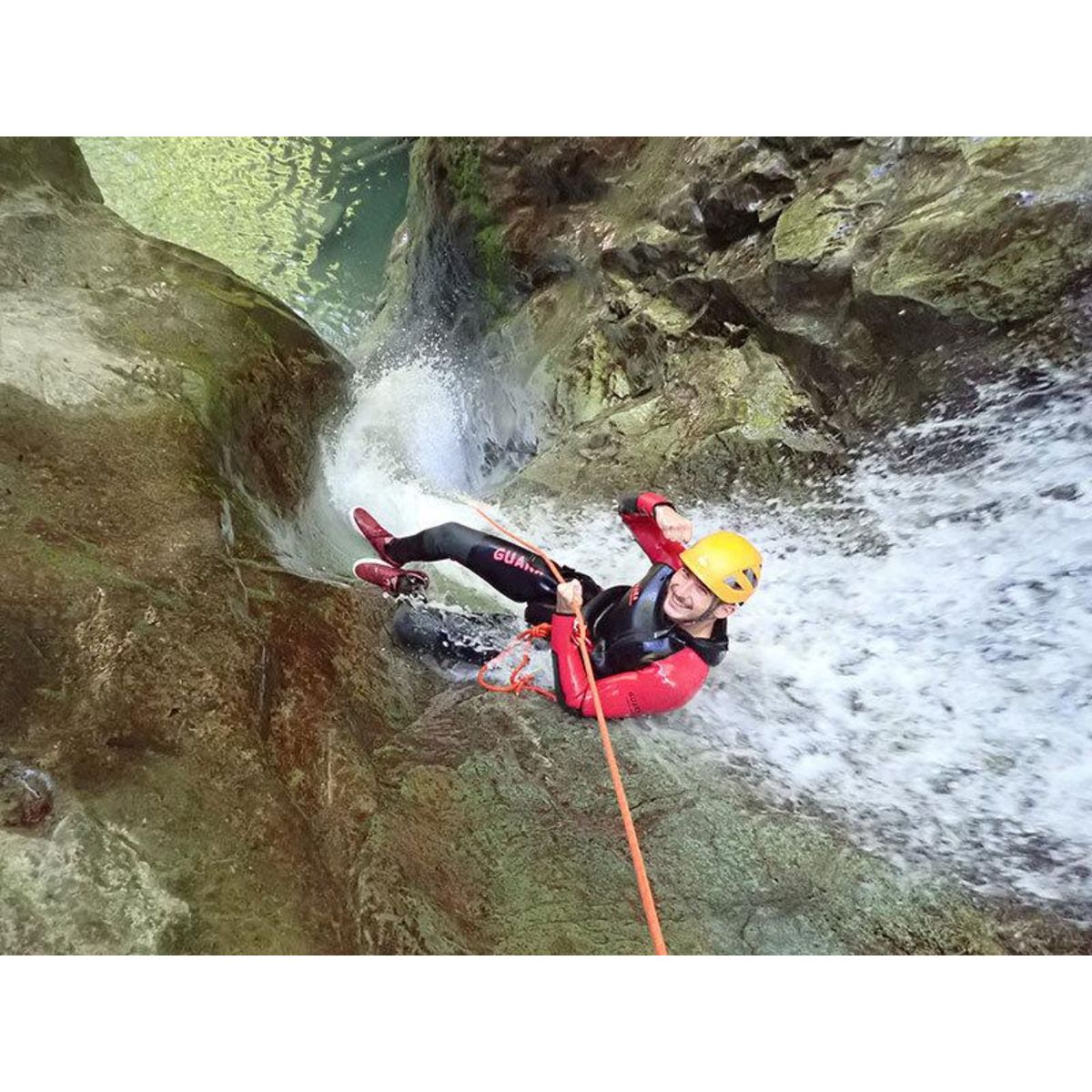 Smartbox Session de canyoning de 3h30 près de Grenoble - Coffret Cadeau Sport & Aventure