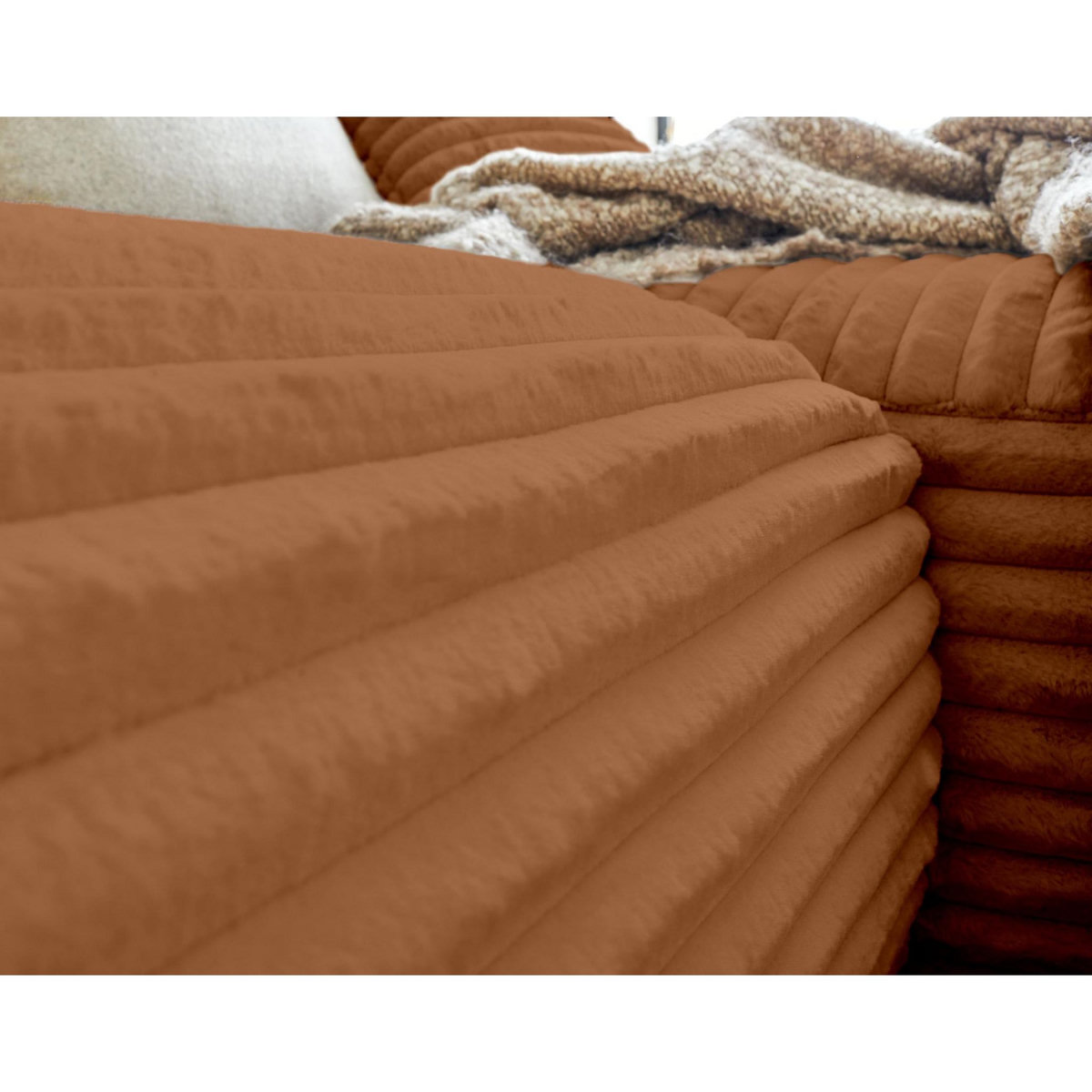 LISA DESIGN Laponie - canapé d'angle droit - 4 places - en fausse fourrure côtelée