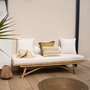 Voir la diapositive 2 : Rendez vous déco Banquette de jardin en bambou avec matelas blanc-Vadella