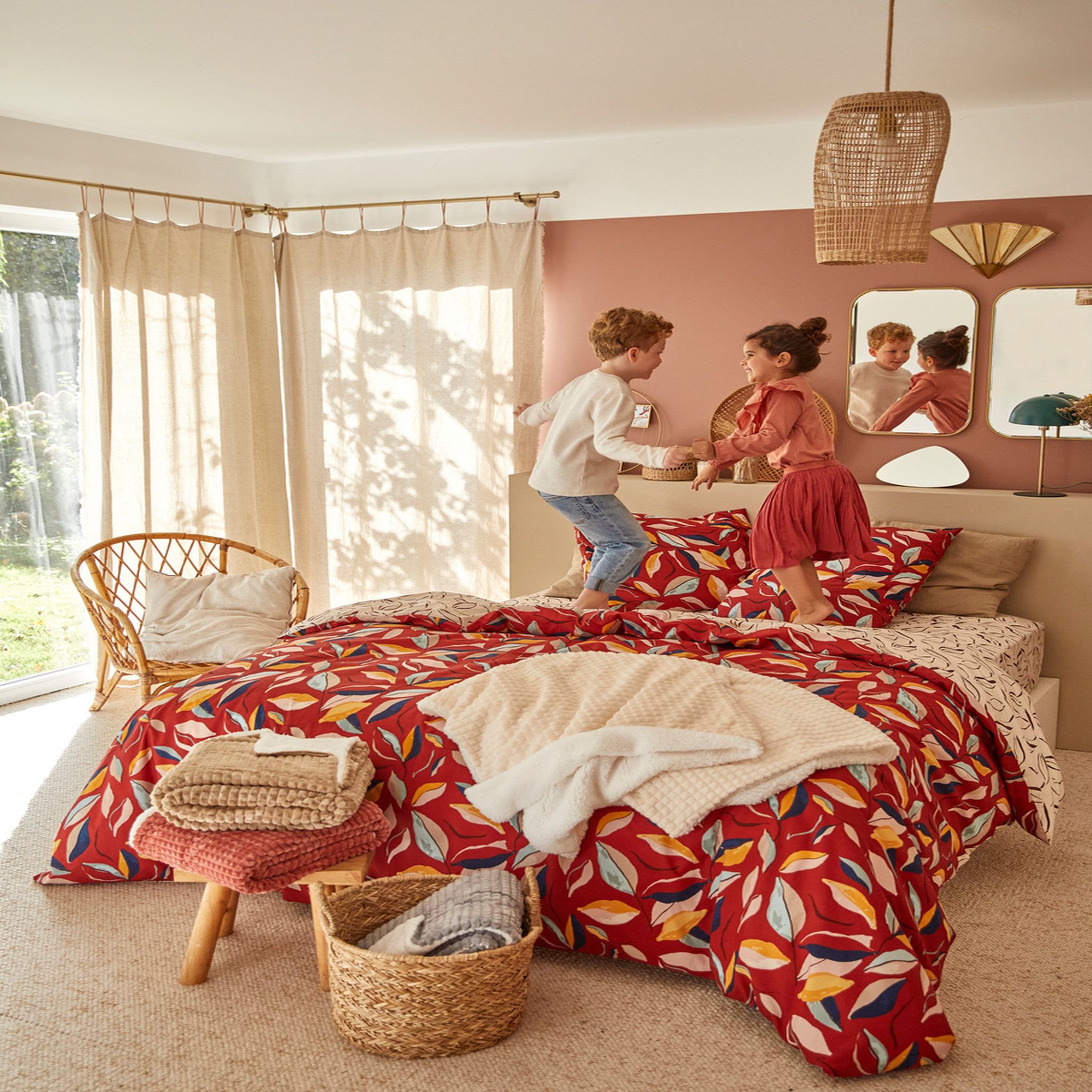ACTUEL Parure housse de couette en percale de coton 70 fils motifs feuilles colorées