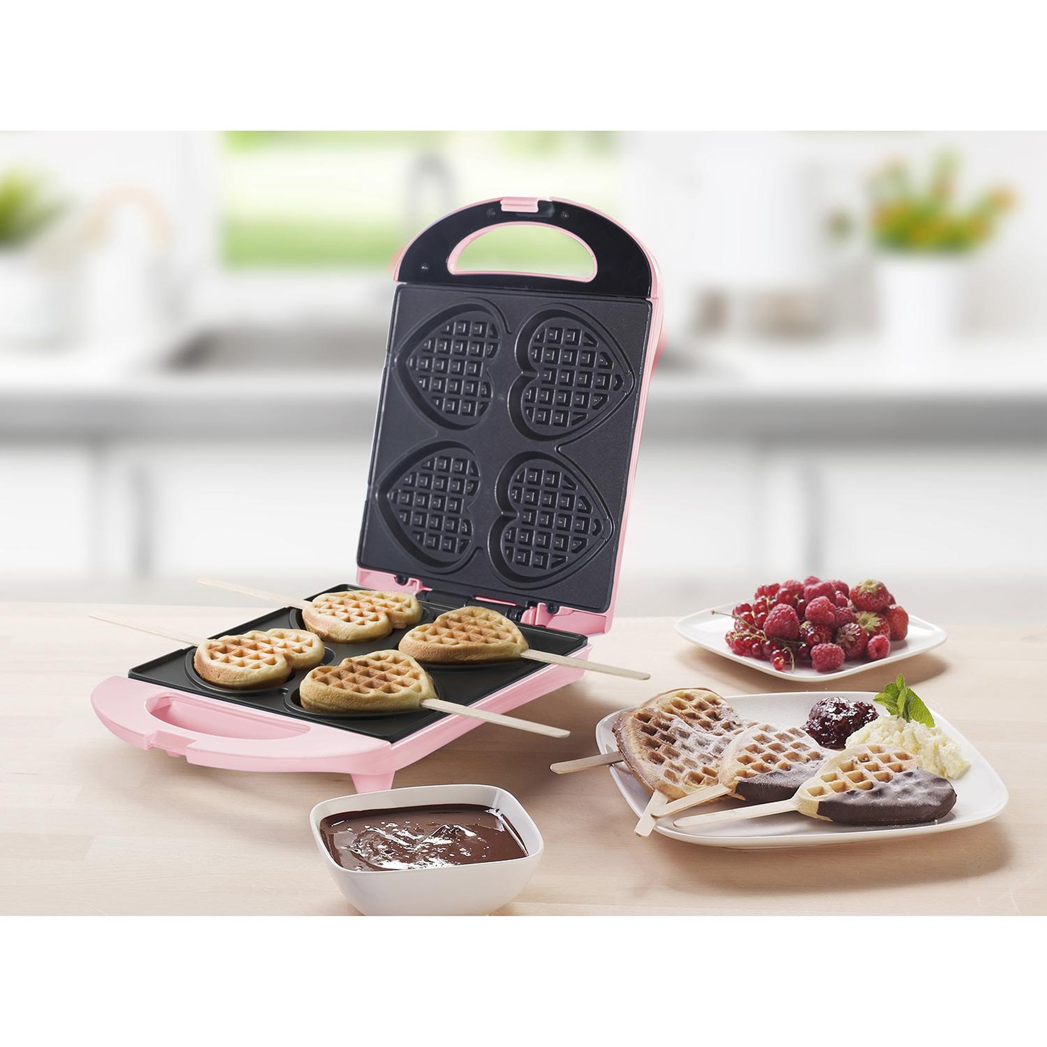 Voir la diapositive 5 : Bestron Gaufrier forme de 4 coeurs sur bâtonnets 780w rose - DSW271P