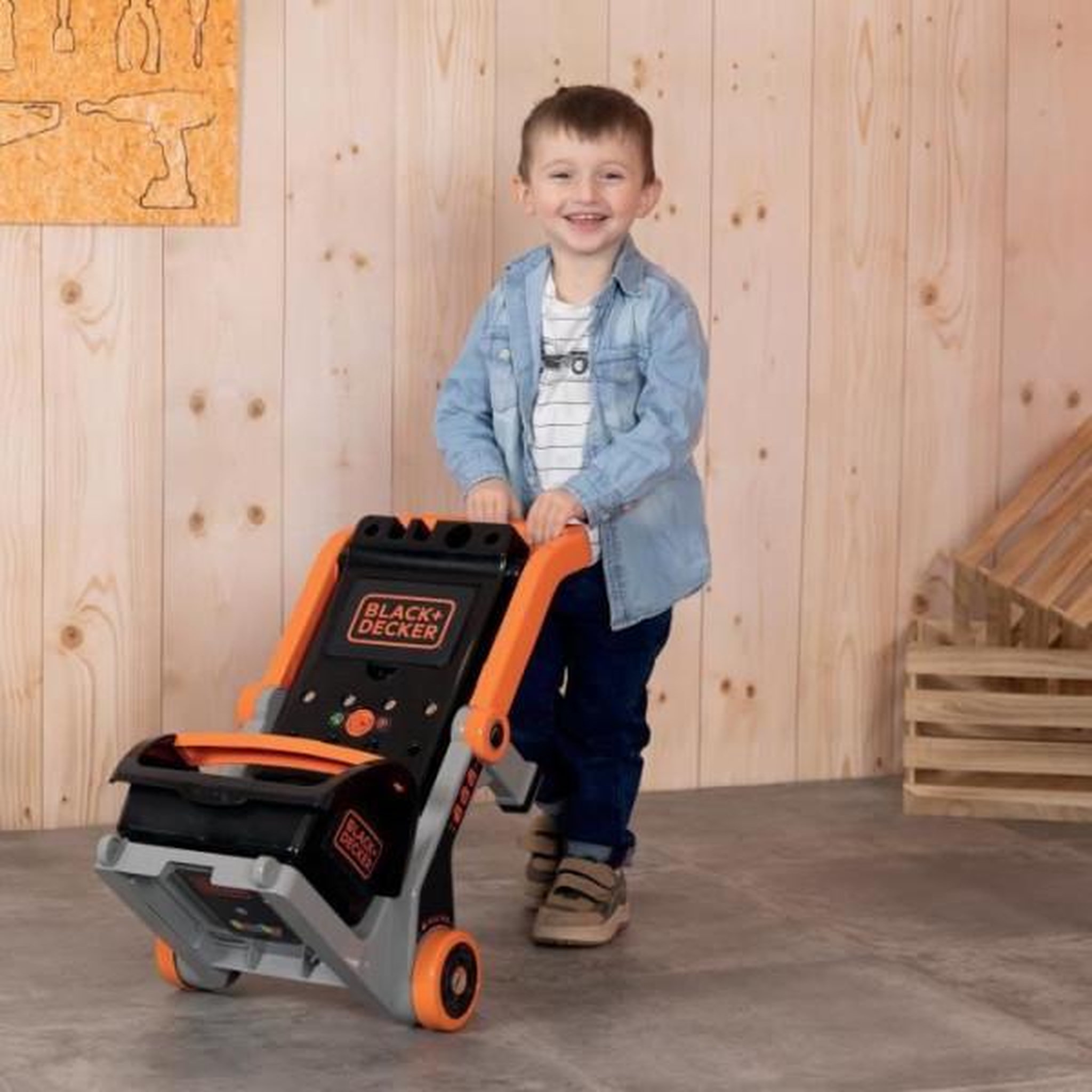Voir la diapositive 4 : SMOBY Smoby - black+decker - diable + boite 3 en 1 - 19 accessoires - fabriqué en france
