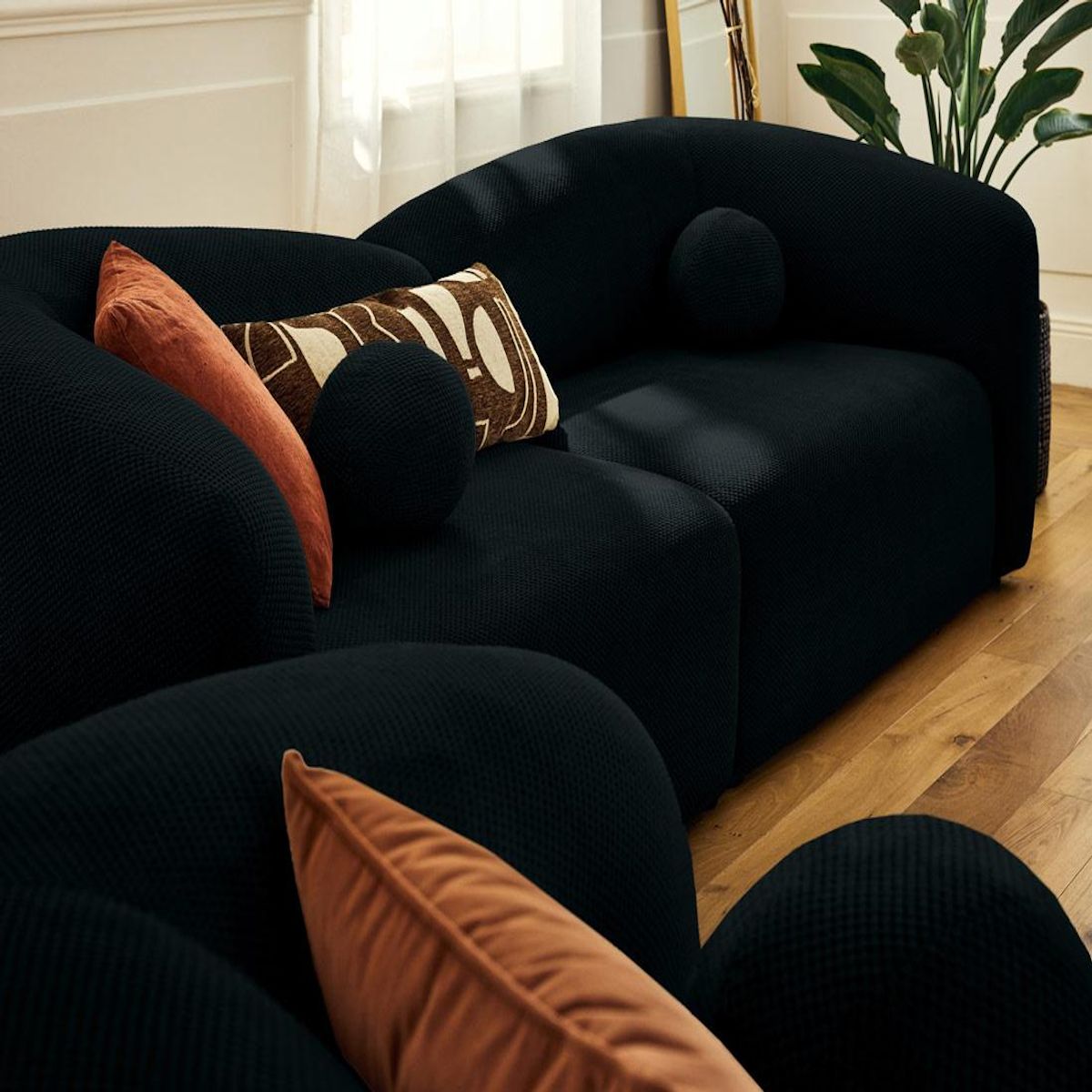 LISA DESIGN Charles - canapé droit 4 places en velours texturé