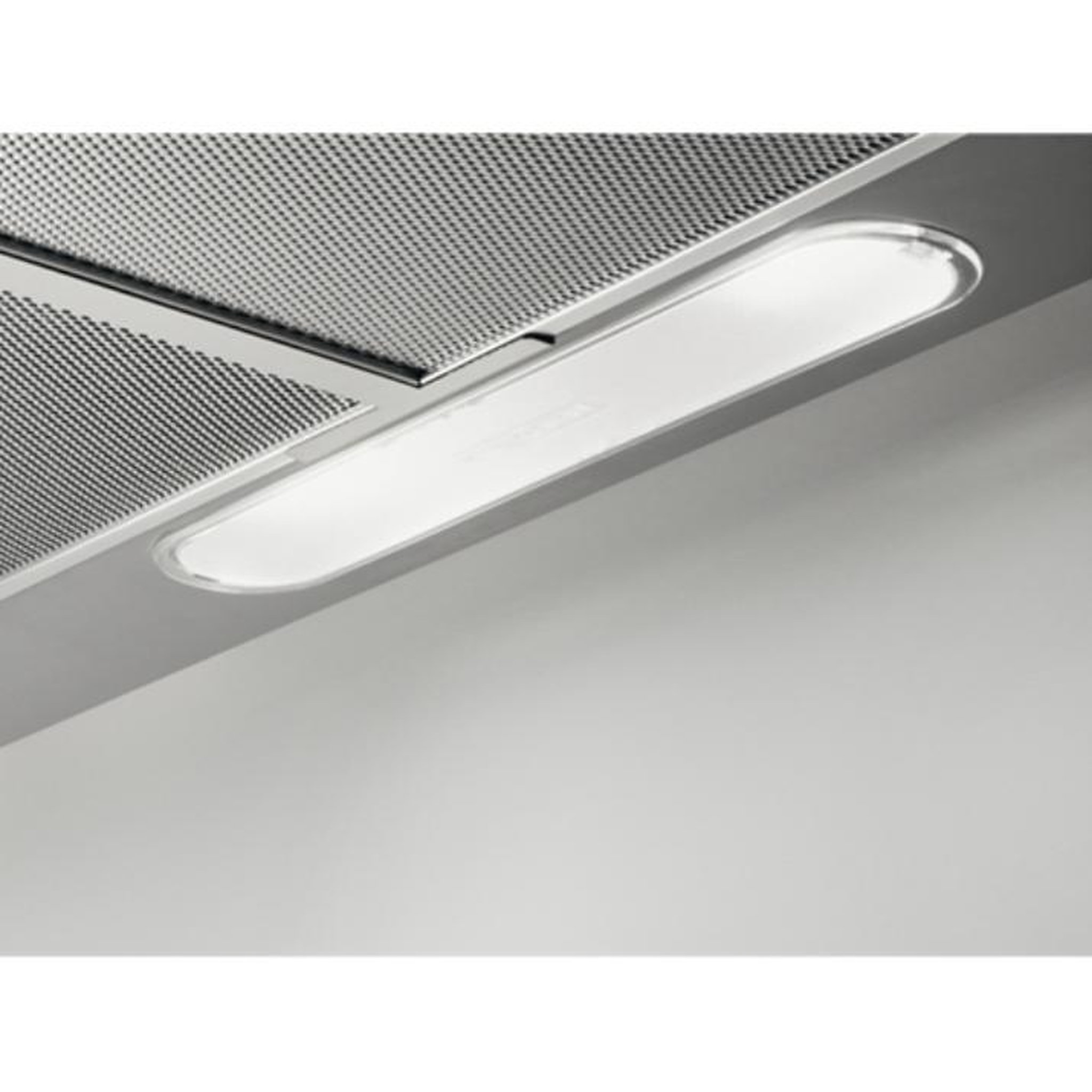 Voir la diapositive 3 : ELECTROLUX Hotte visière 60cm 272m3/h noir - efu216k