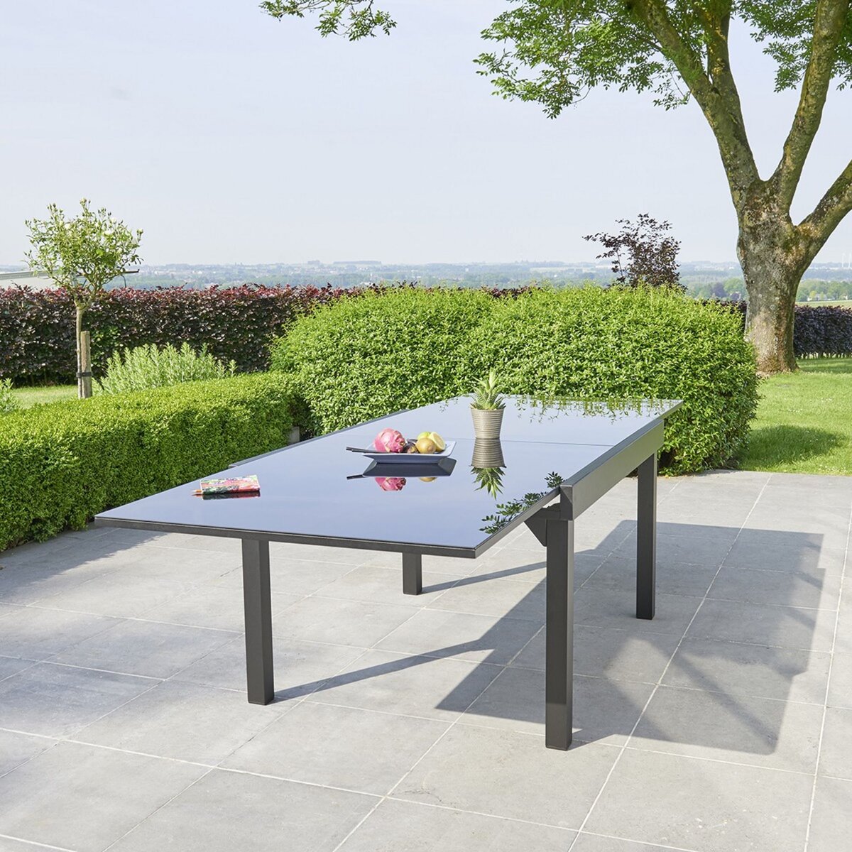 BOIS DESSUS BOIS DESSOUS Table de jardin en aluminium noir extensible 8/12  pers. pas cher 