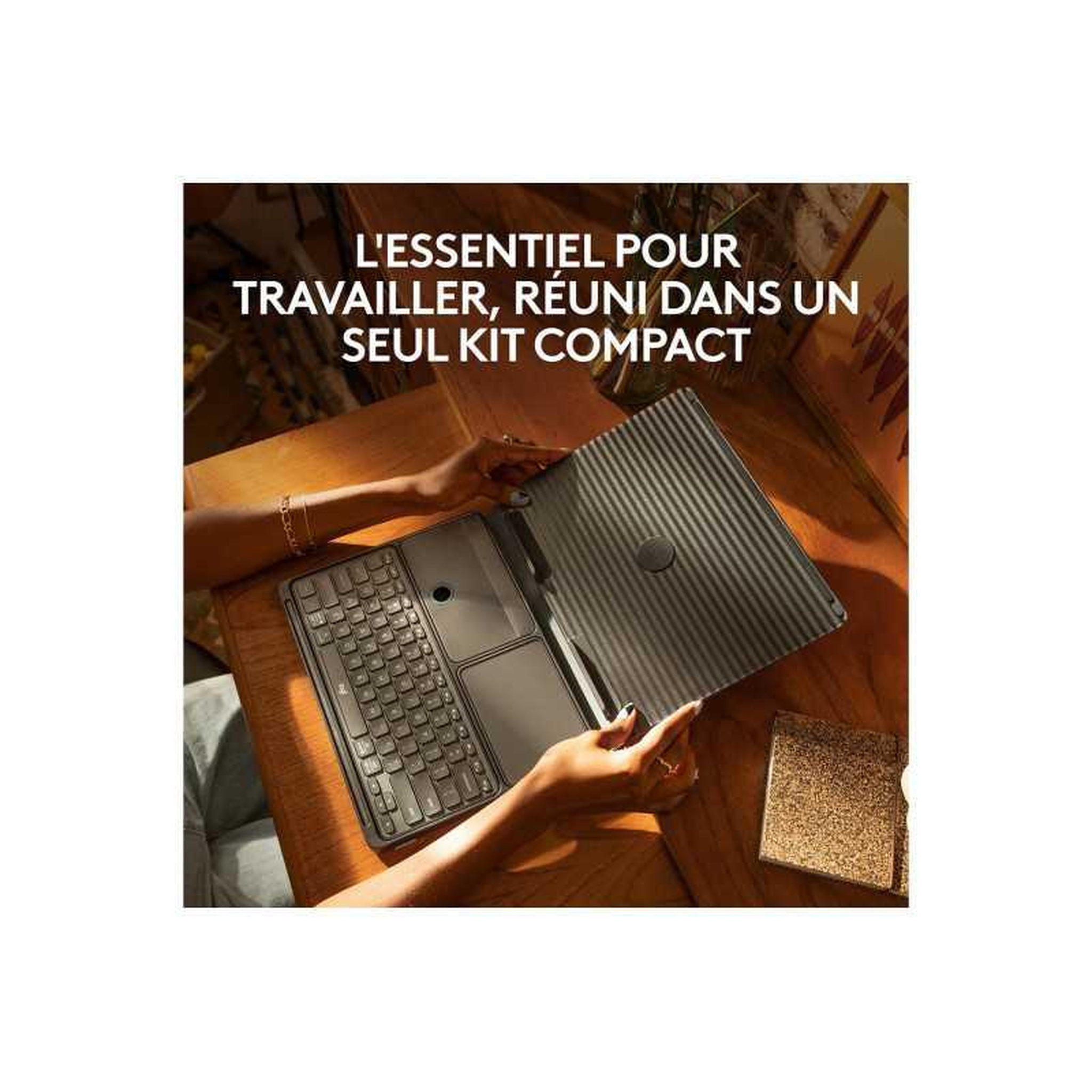 Voir la diapositive 3 : Logitech Clavier et pavé tactile sans fil AZERTY graphite avec support ordinateur portable 10-17 pouces