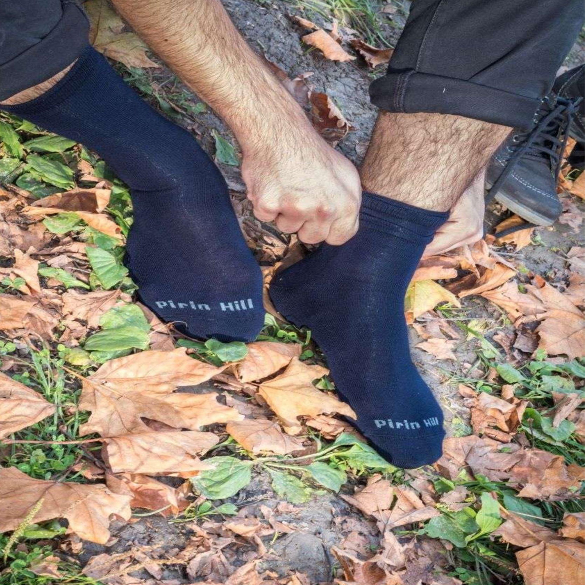 Voir la diapositive 3 : PIRIN HILL Chaussettes en bambou unies bleu marine