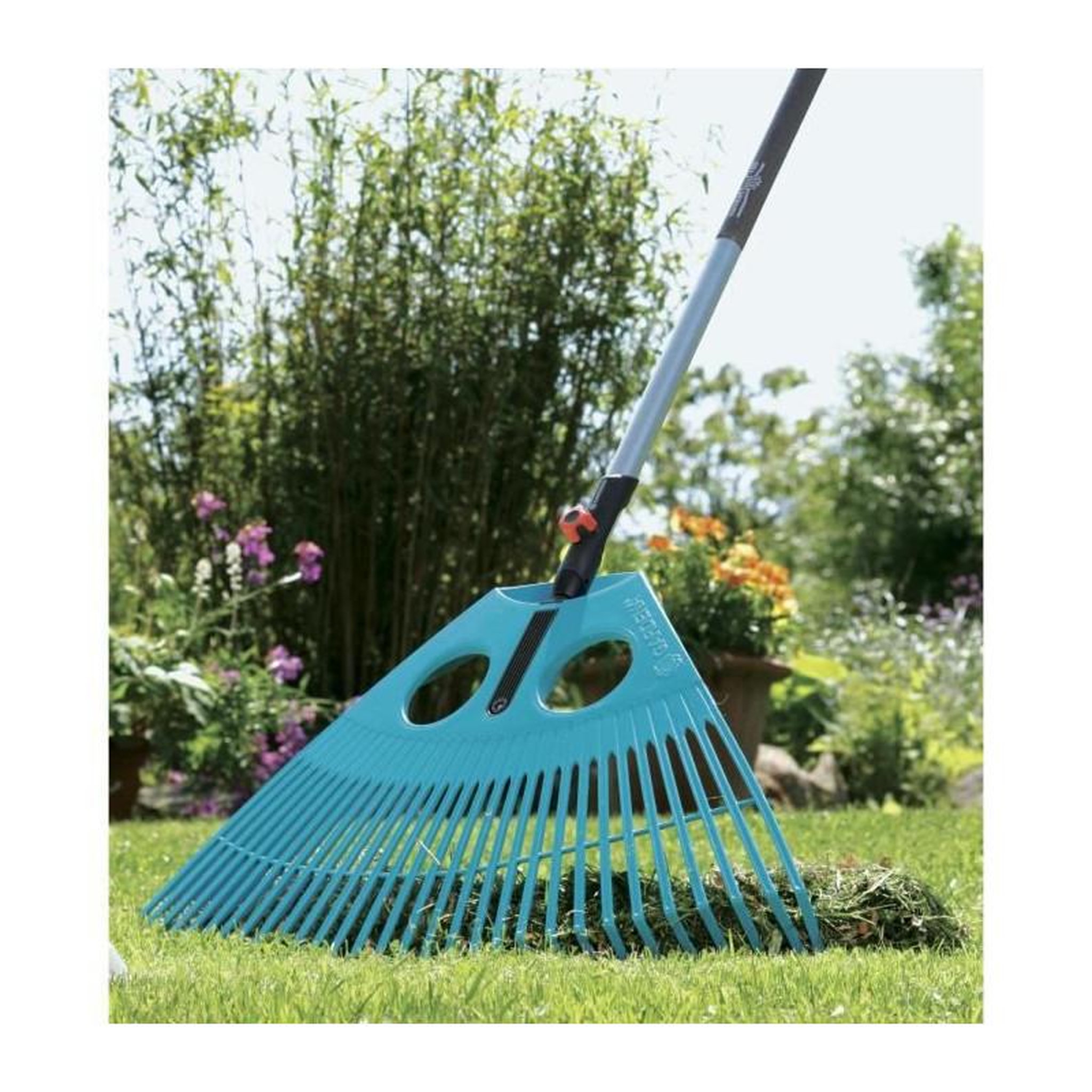 Voir la diapositive 4 : Gardena GARDENA Manche bois FSC 100% 130cm Combisystem | Support outils | Revetement anti-derapant | Garanti 25 ans 3723-20