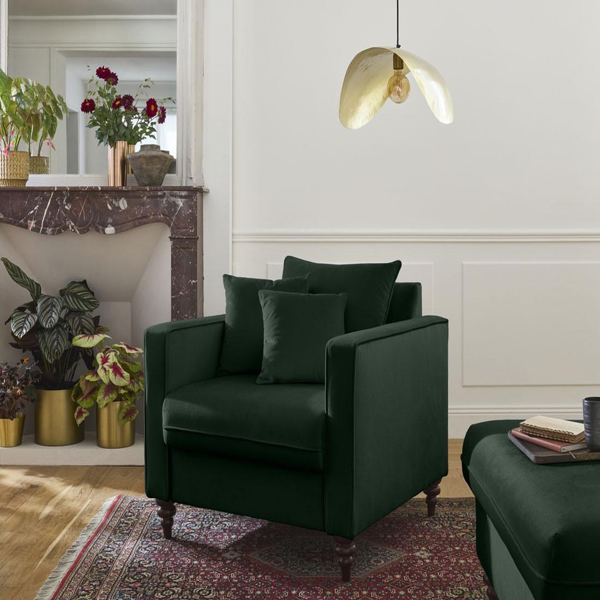 Voir la diapositive 2 : BEST MOBILIER Flamingo - fauteuil en velours