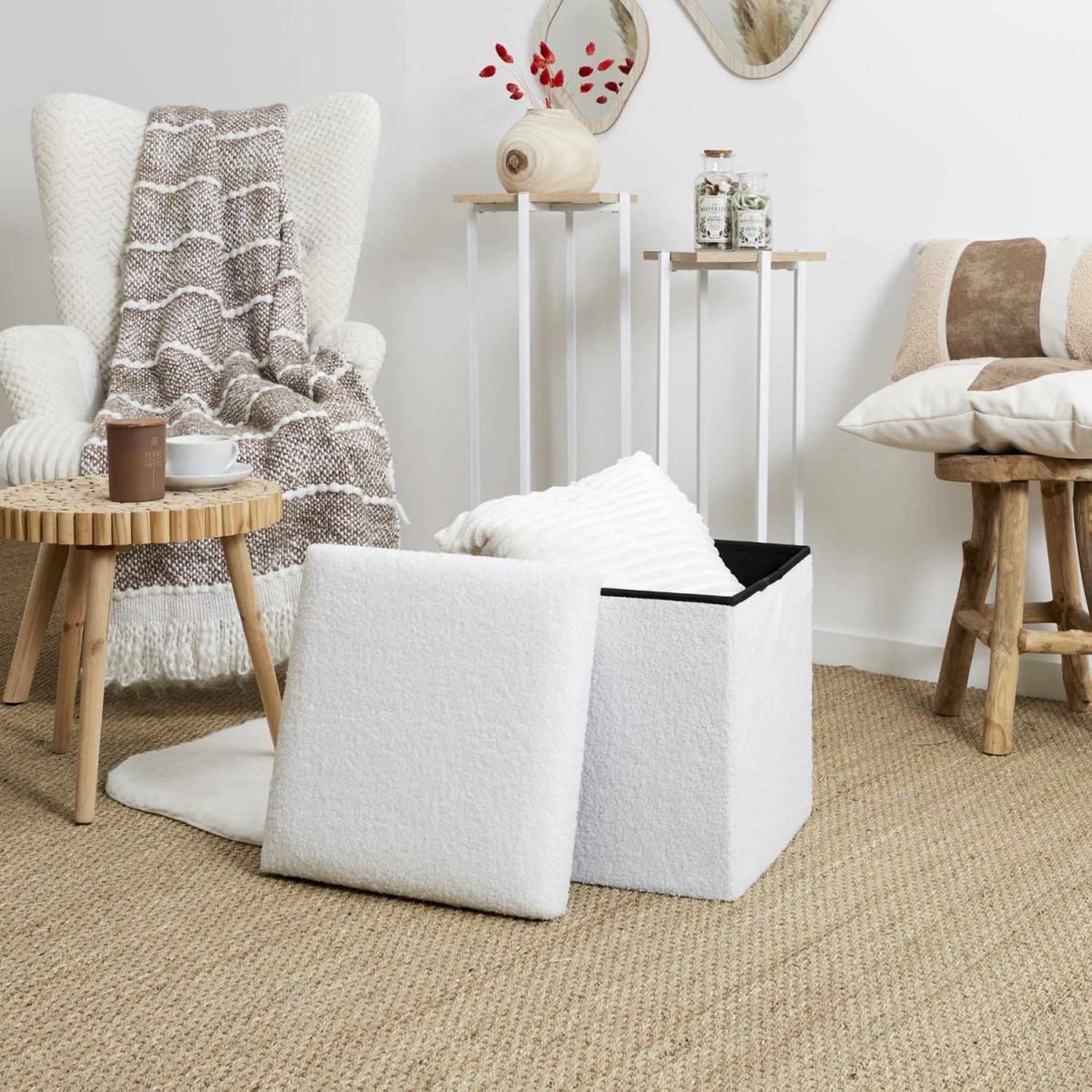 Voir la diapositive 4 : The Home Deco Factory Coffre pouf pliable  bouclette  38cm blanc