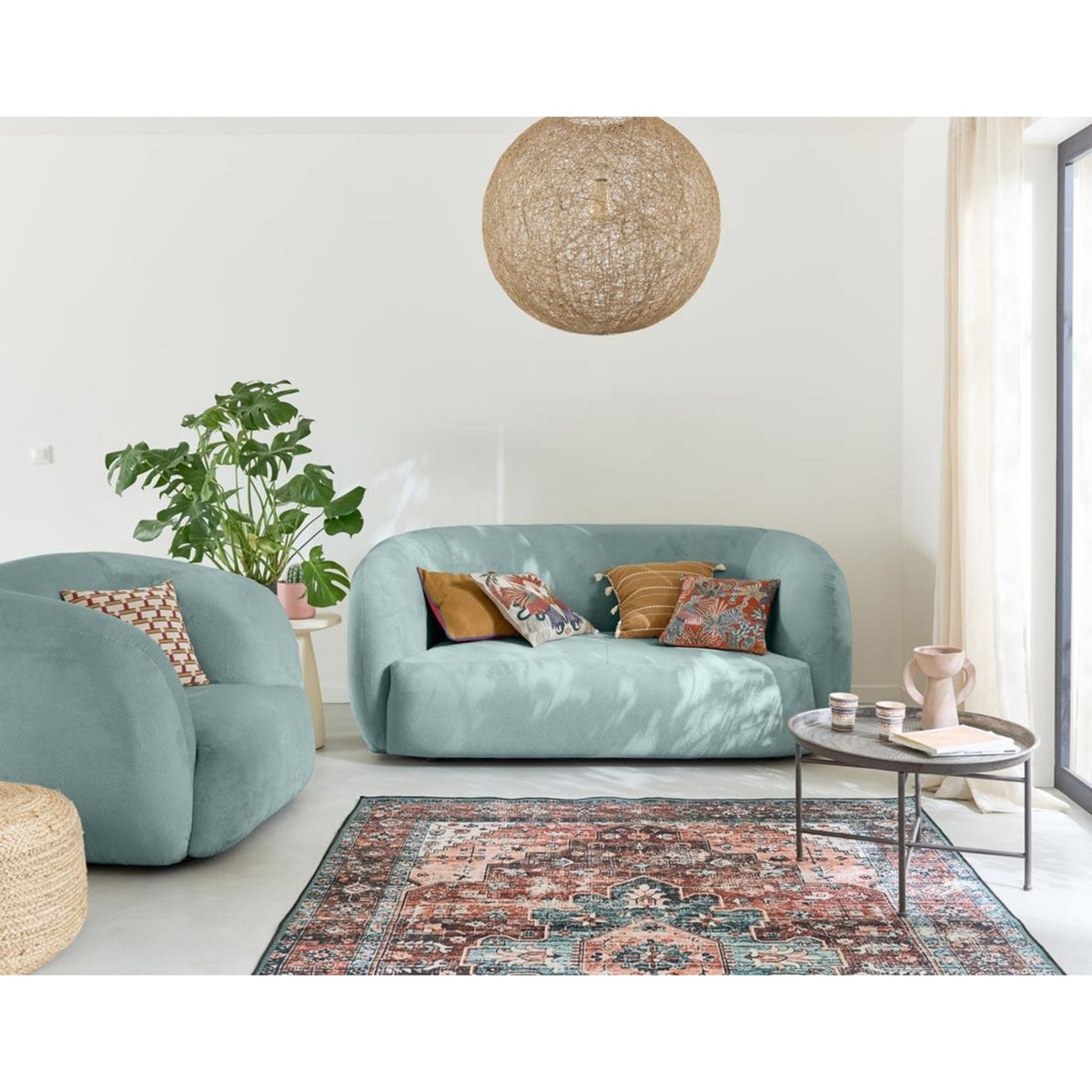 LISA DESIGN Ernee - fauteuil cocon - en velours