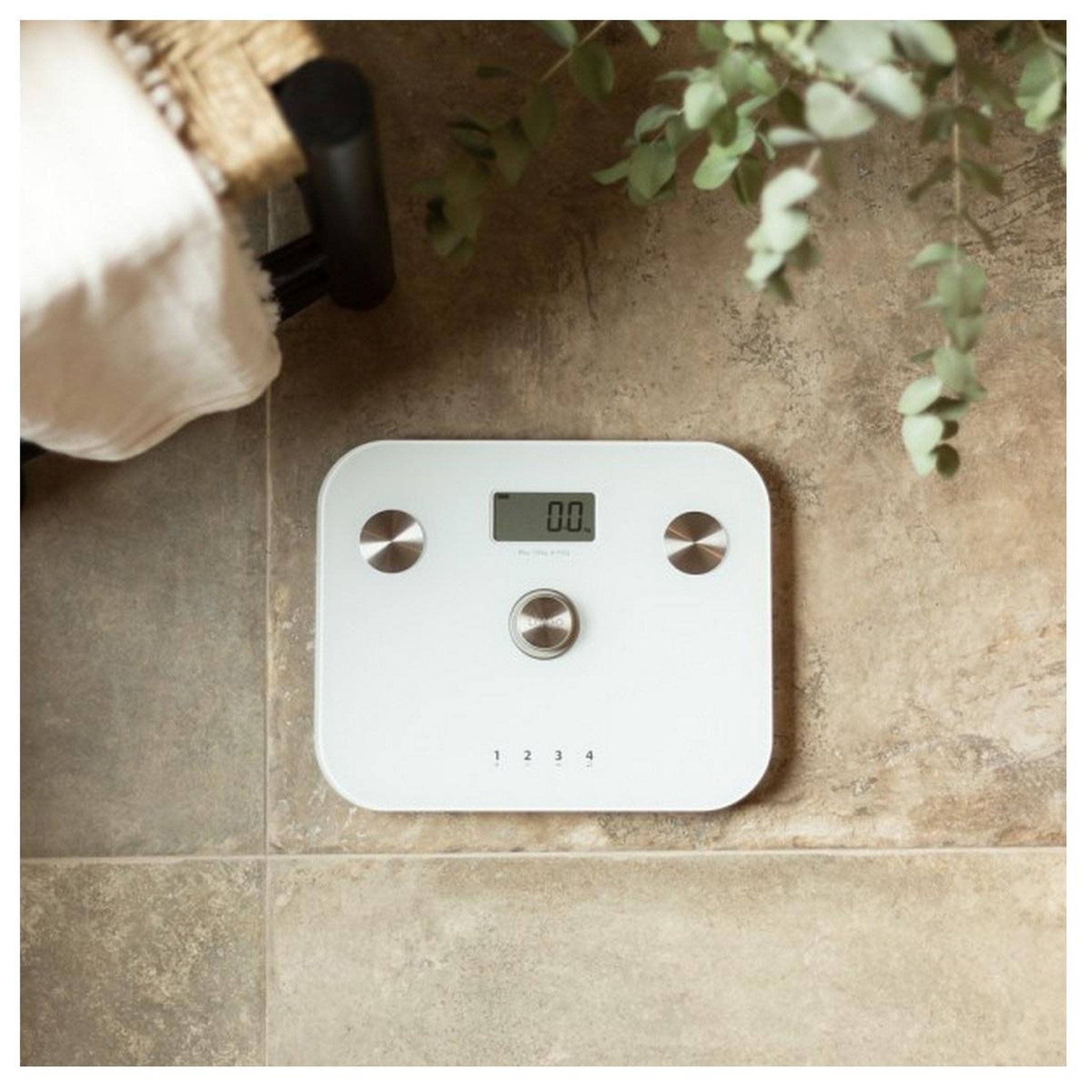 Voir la diapositive 4 : LIVOO Impédancemètre 150kg 100 g blanc - dom465w