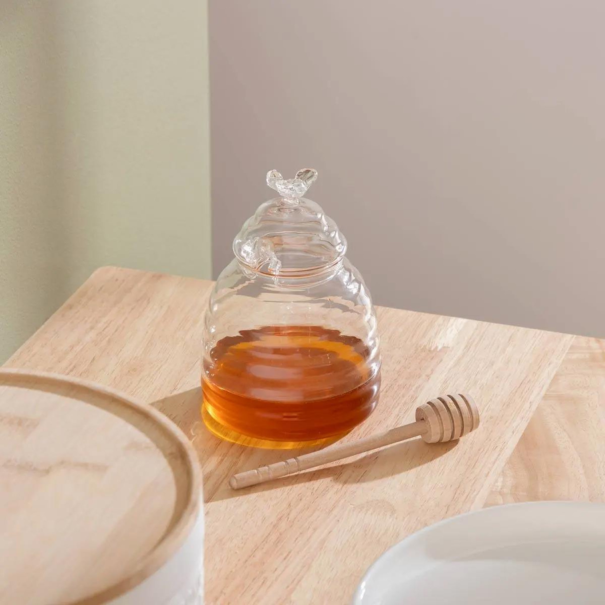 Voir la diapositive 3 : FIVE Pot à miel en verre & cuillère  honey  14cm transparent