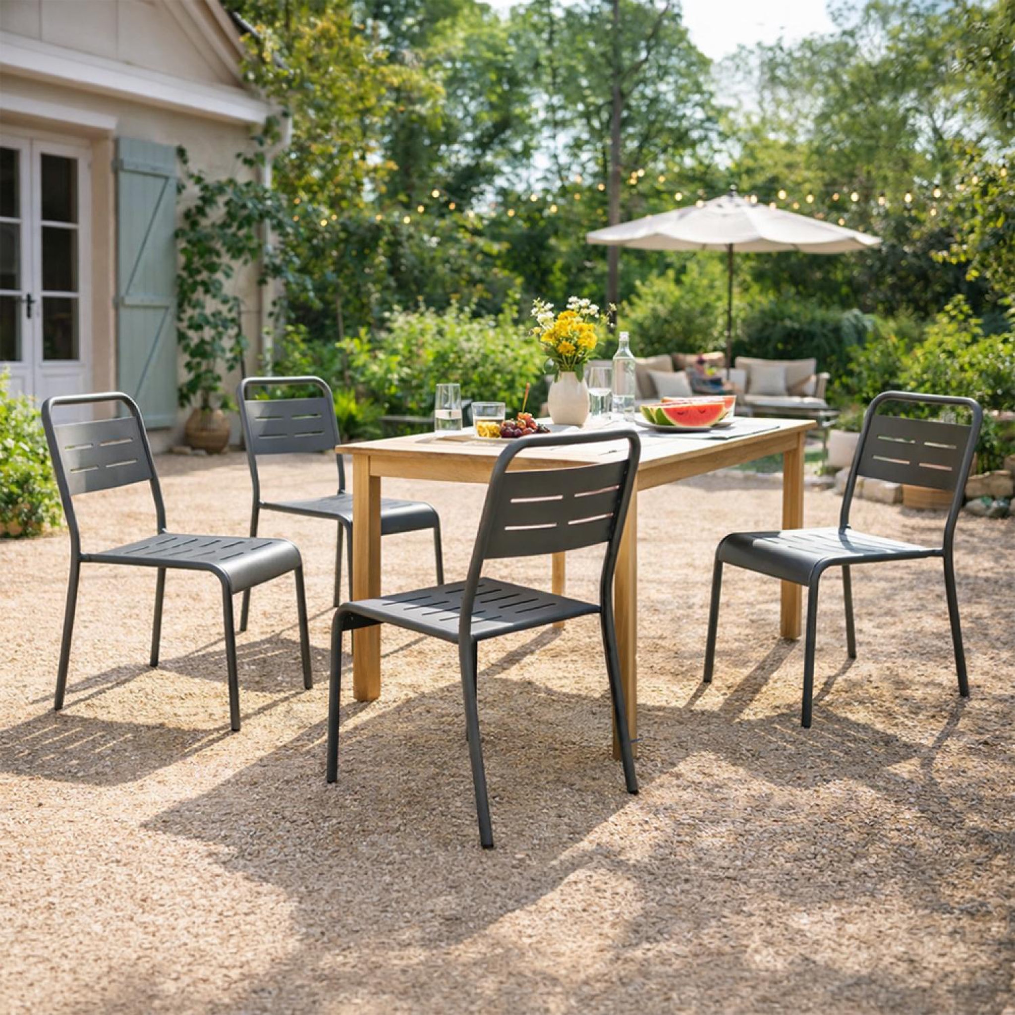 Voir la diapositive 6 : CONCEPT USINE Lot de 4 chaises de jardin empilables gris foncé bergame