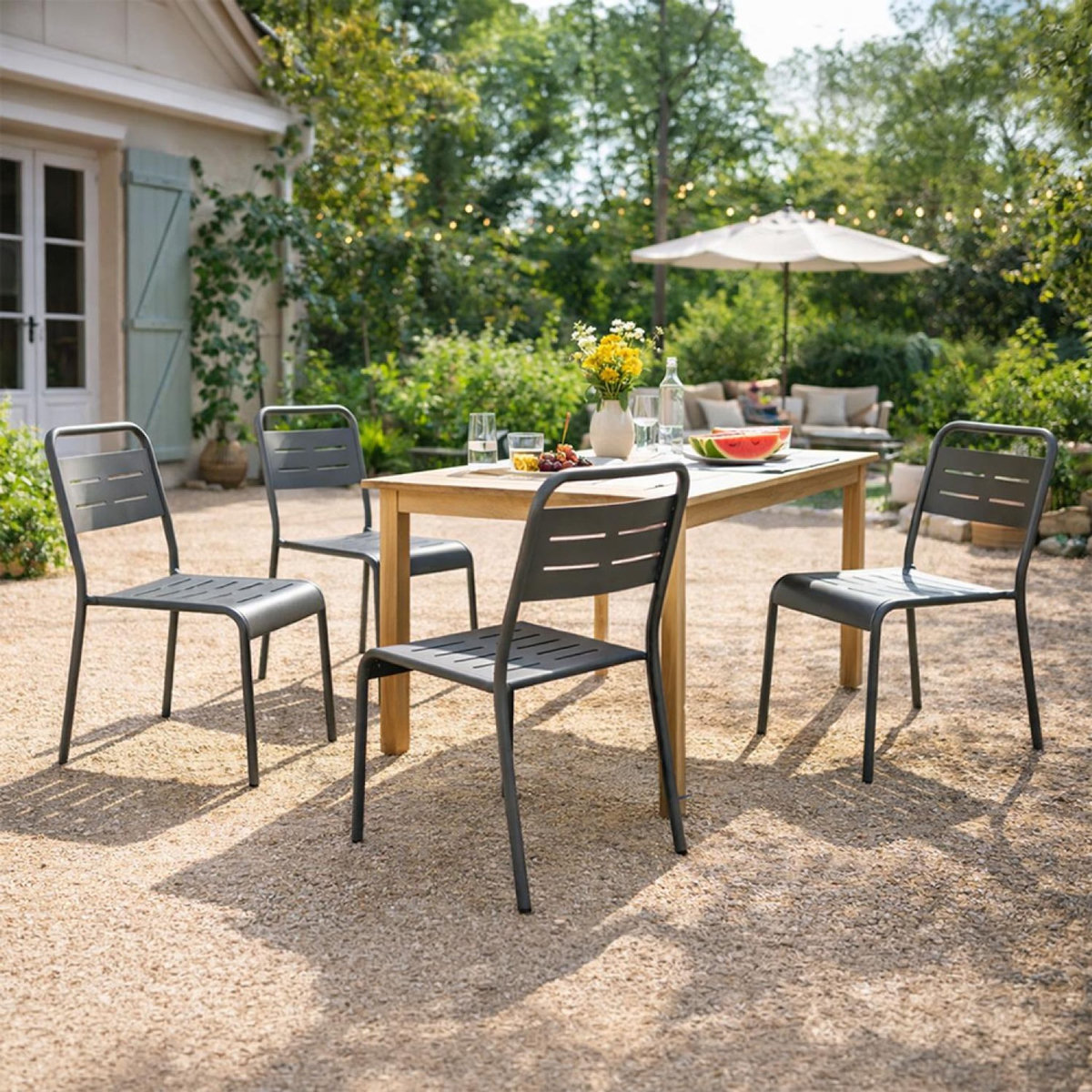 CONCEPT USINE Lot de 4 chaises de jardin empilables gris foncé BERGAME