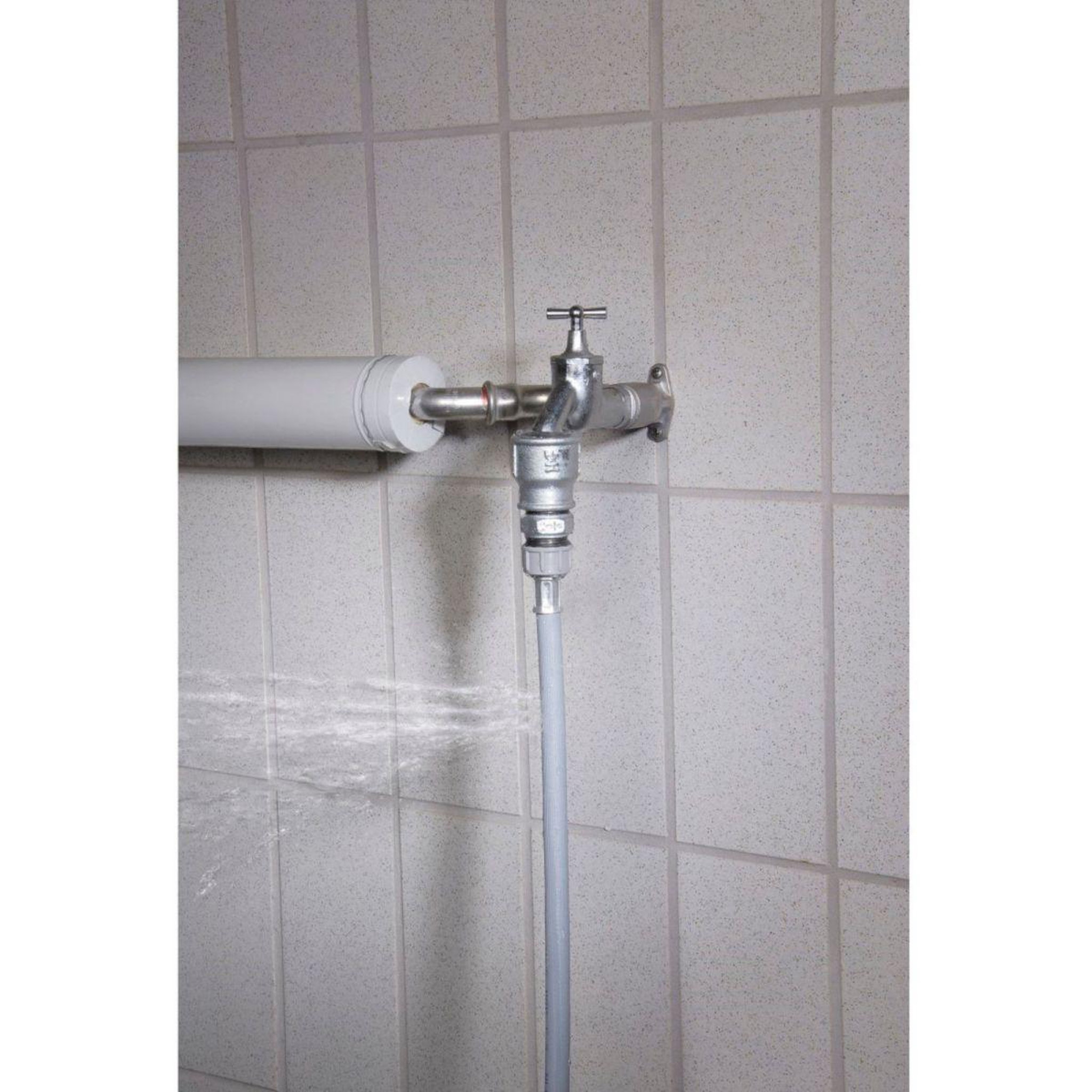 Voir la diapositive 3 : XAVAX Tuyau anti fuite lave linge/vaisselle 2.5m