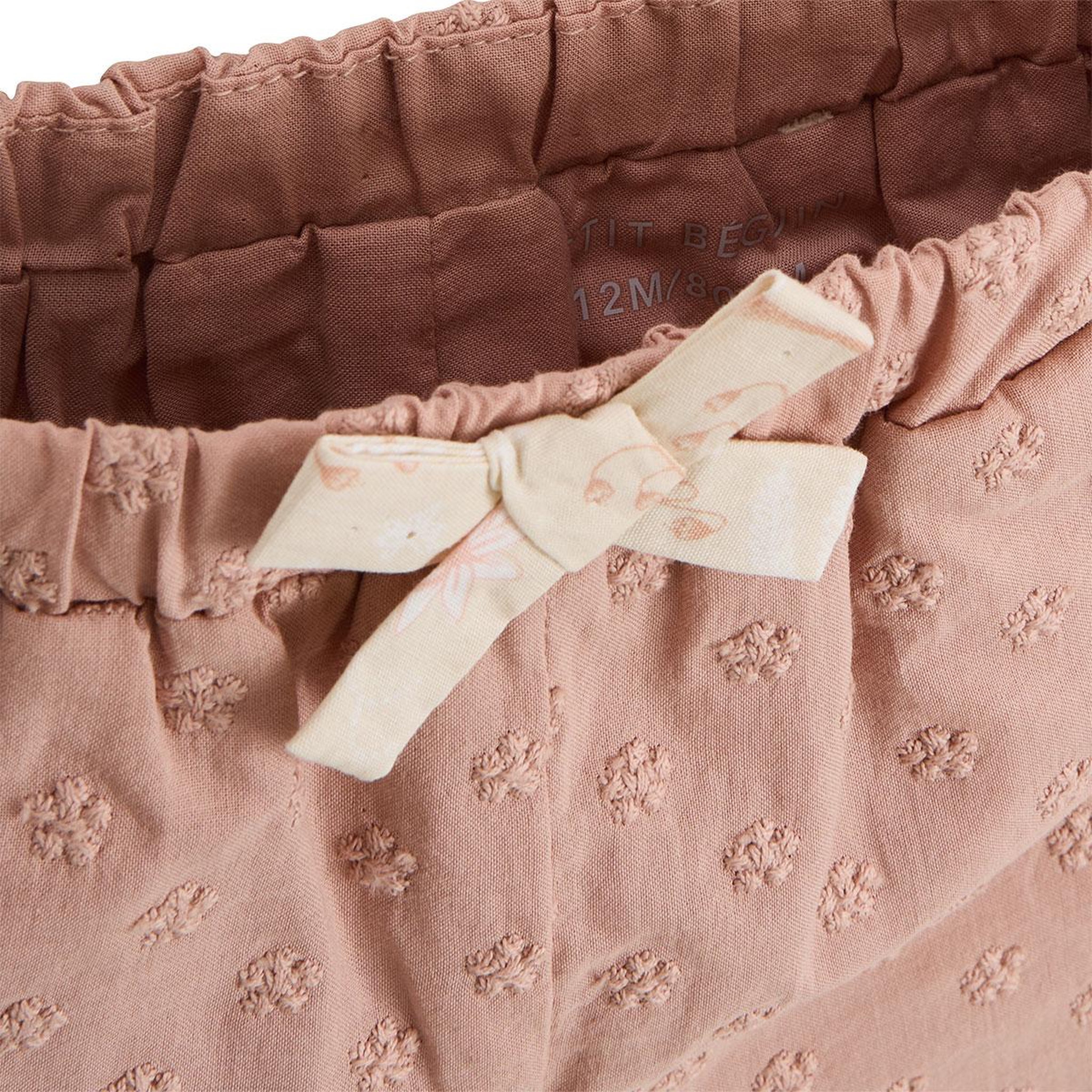 Voir la diapositive 3 : Petit Béguin Short enfant en broderie anglaise poésie d'été