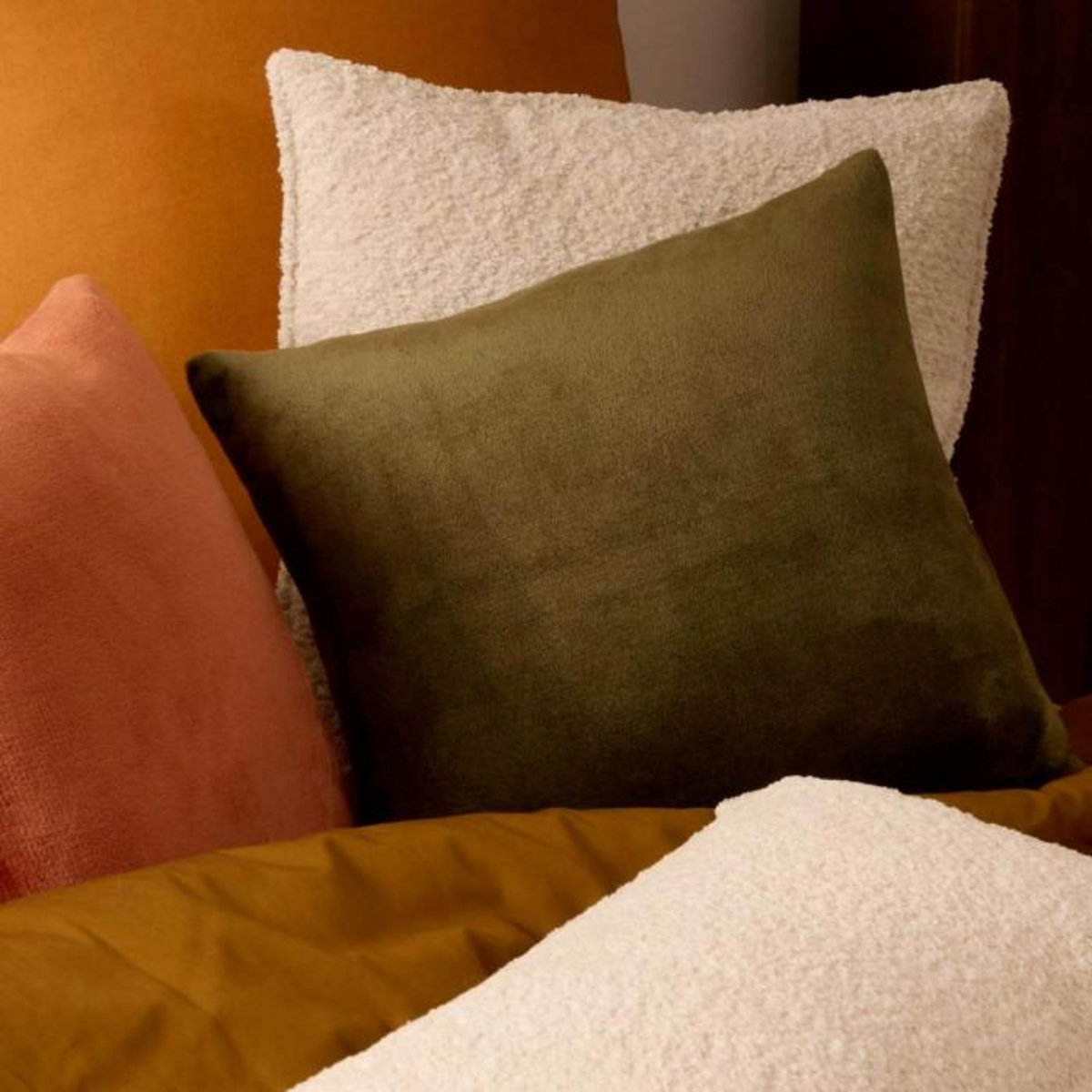 ATMOSPHERA Coussin en Flanelle Uni  Ollis  38x38cm Kaki