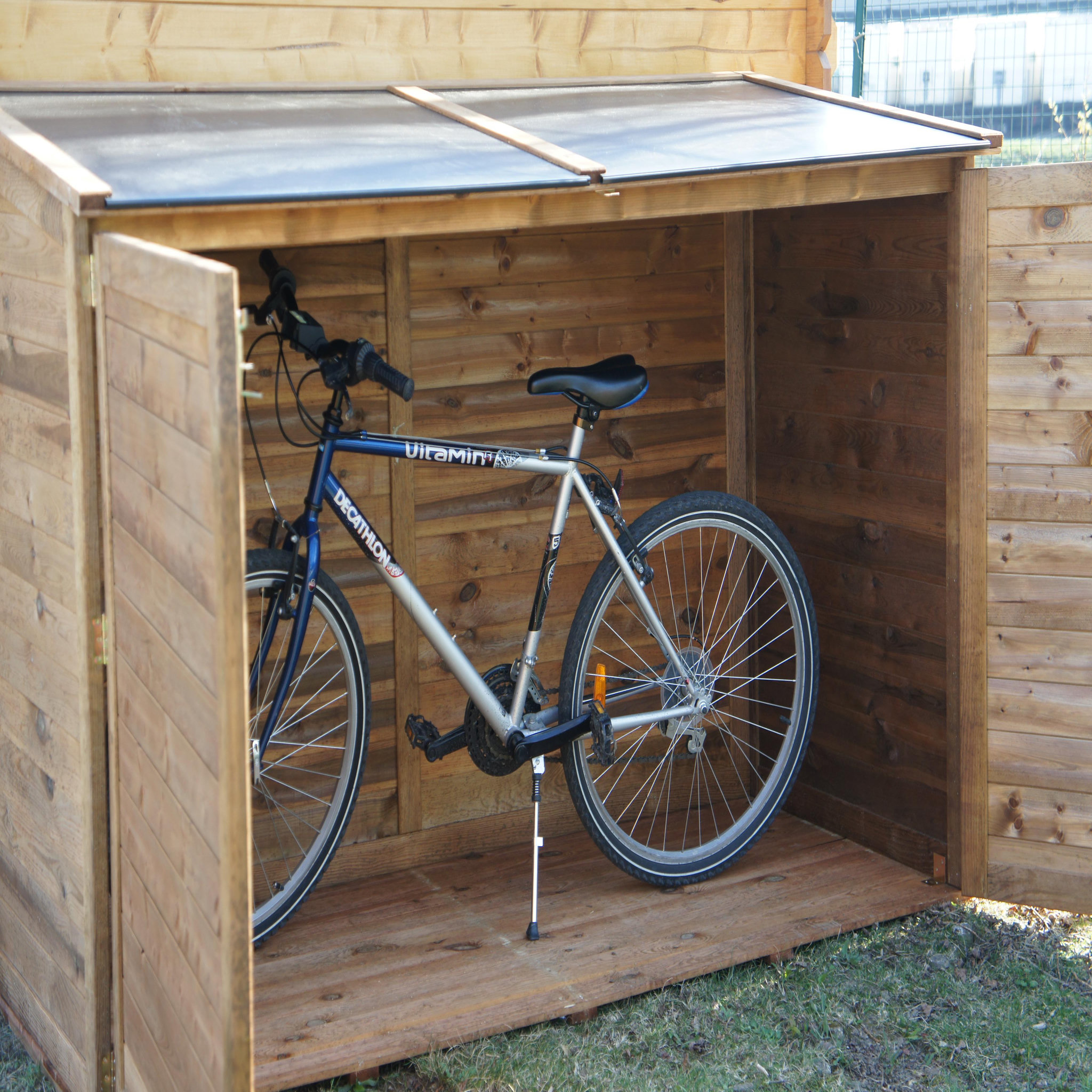 Voir la diapositive 2 : Coffre de rangement jardin bois - 2000L - TROCADERO