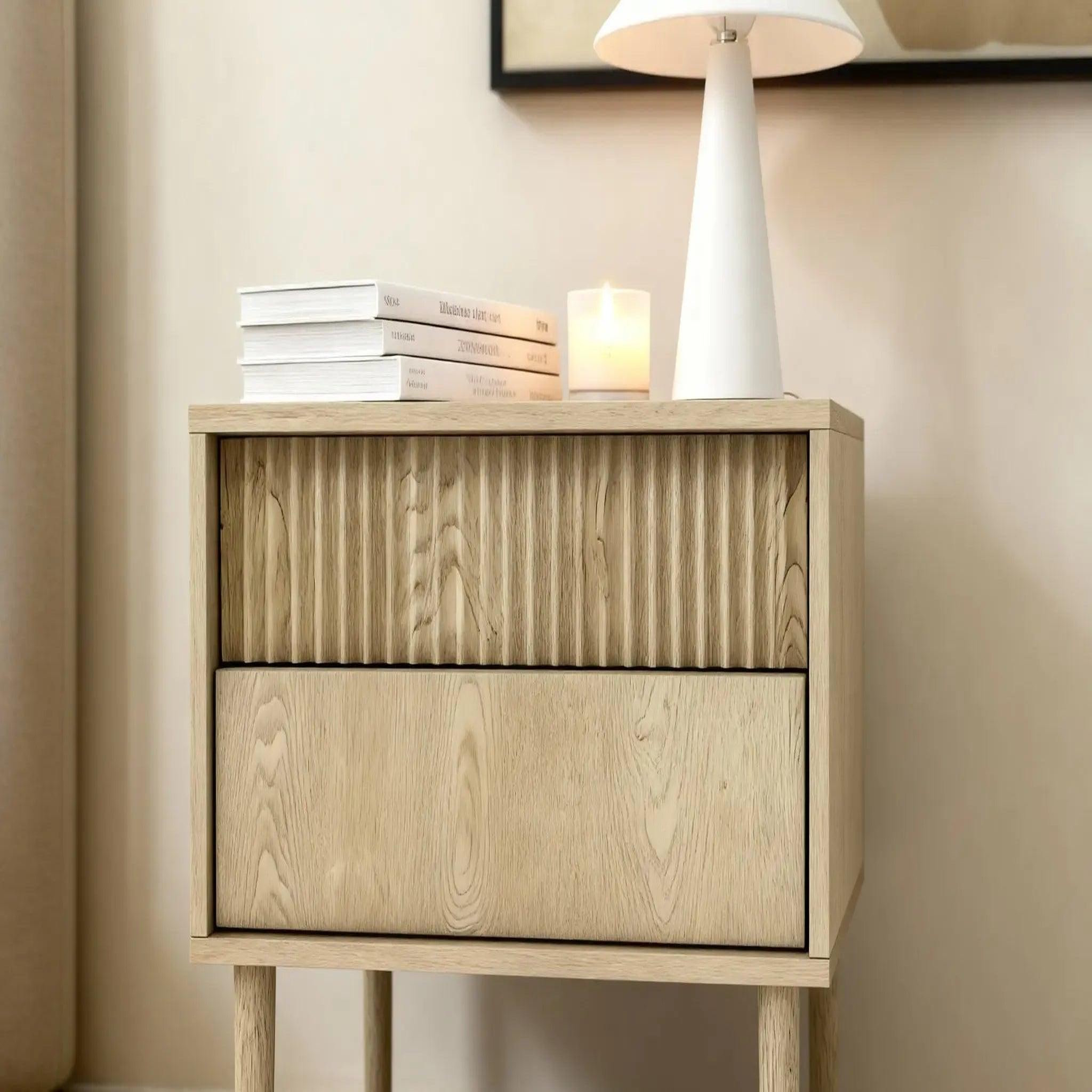 Voir la diapositive 5 : CASANOVA PARIS LORELLA - Table de chevet 53cm en chêne cremona - Chêne clair