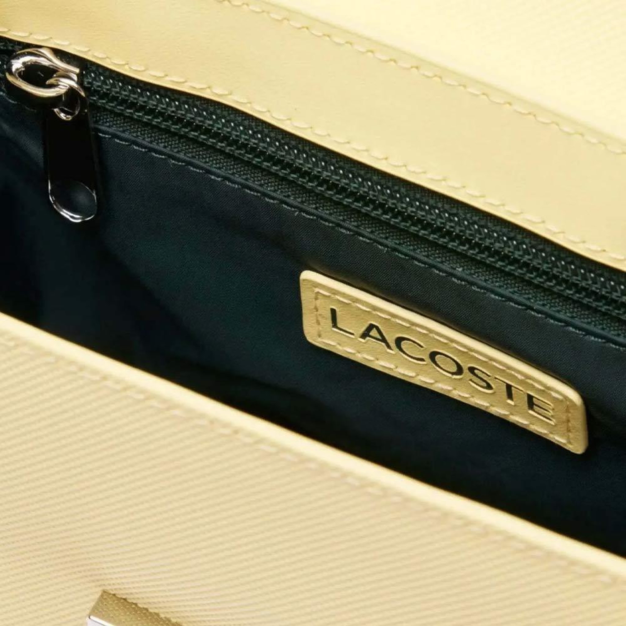 Voir la diapositive 4 : Lacoste Sac à bandoulière jaune femme lacoste city
