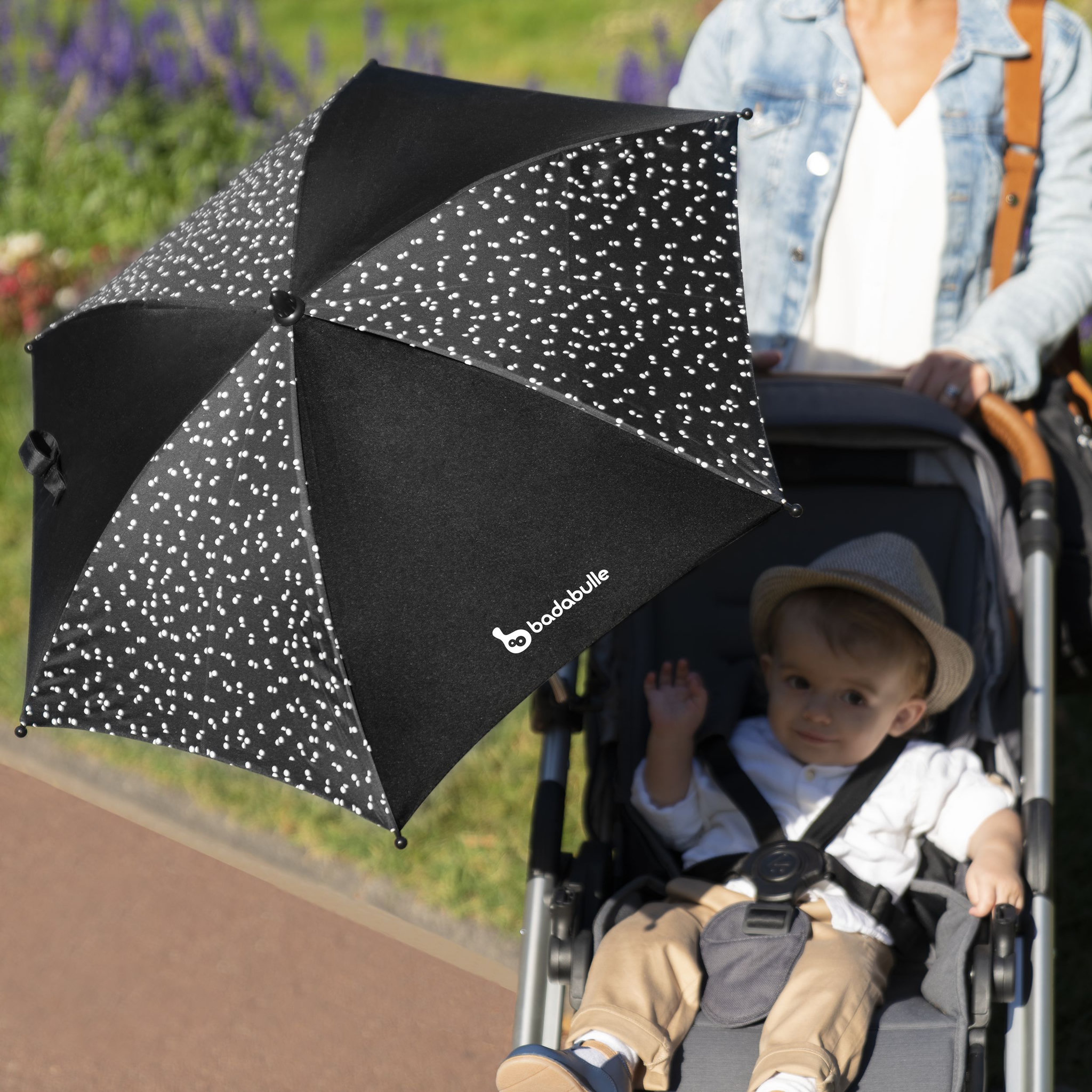 Voir la diapositive 3 : BADABULLE Ombrelle Anti-UV 50+ universelle noire