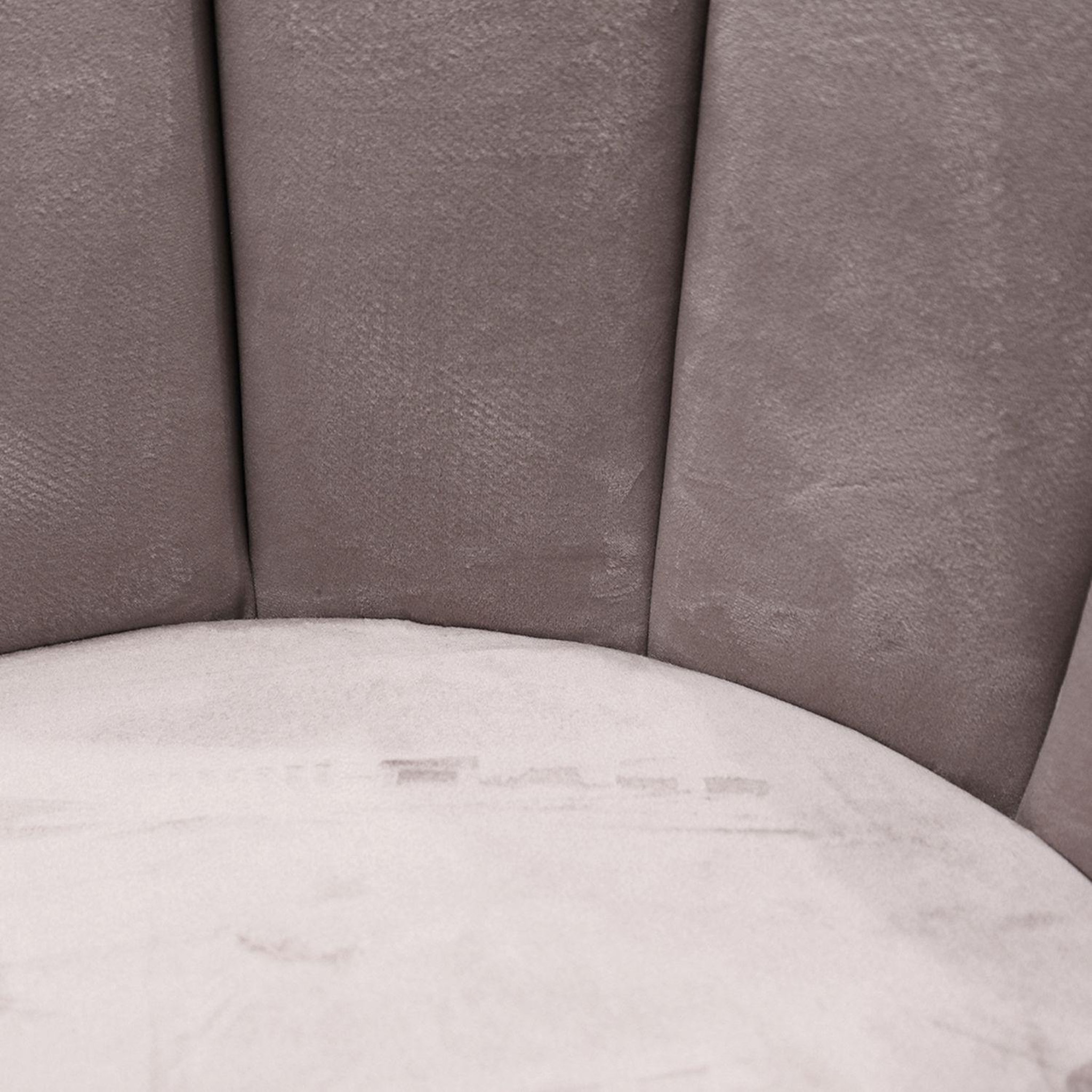 Voir la diapositive 3 : The Home Deco Factory Chaise design effet velours ariel