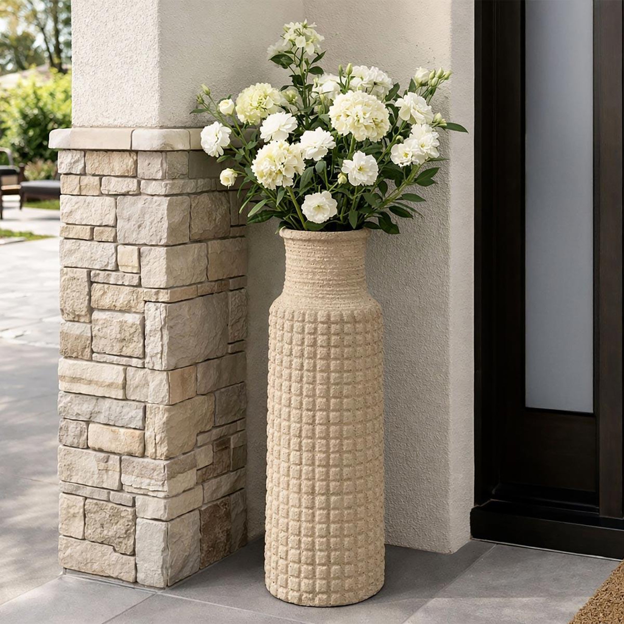Voir la diapositive 5 : Paris Prix Vase design effet sable  sand  110cm beige