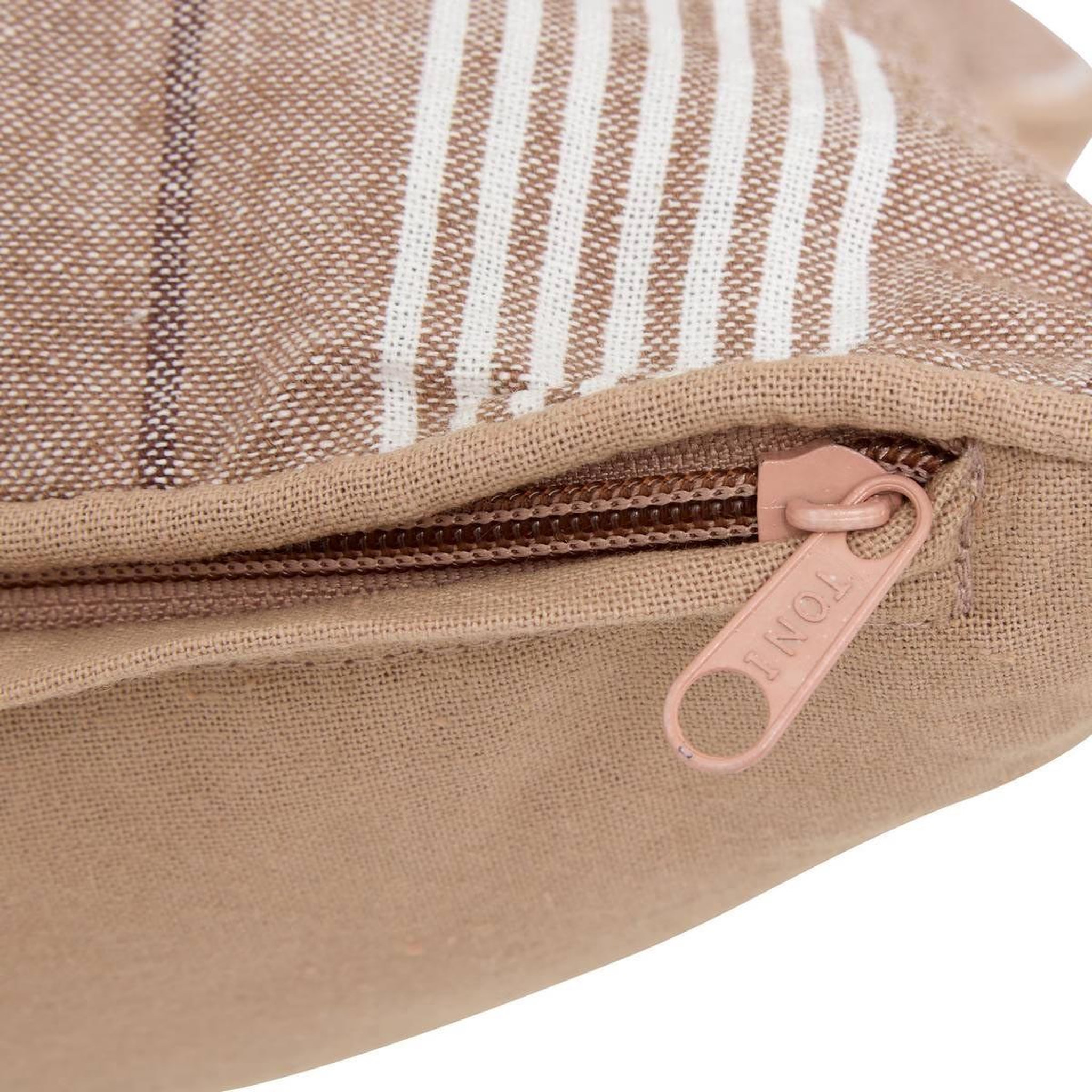 Voir la diapositive 2 : ATMOSPHERA Coussin déco à rayures  groove  38x58cm beige