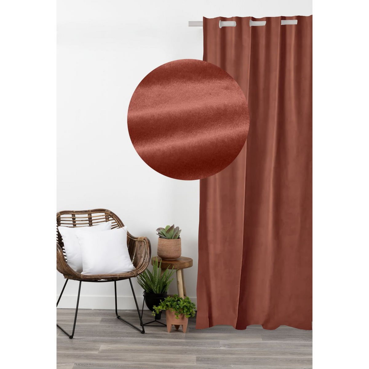 Rideau uni occultant en velours à oeillets