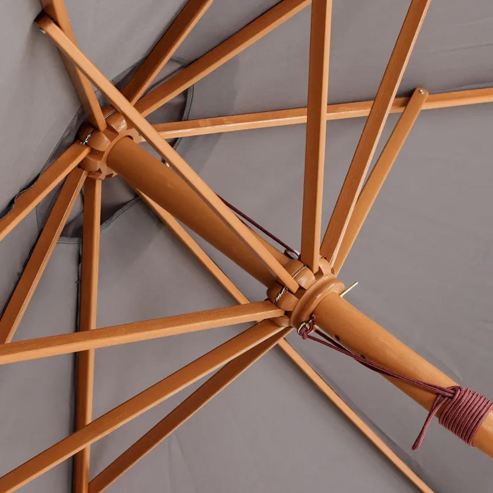 Voir la diapositive 3 : Paris Prix Parasol en bois  ixos  300cm gris
