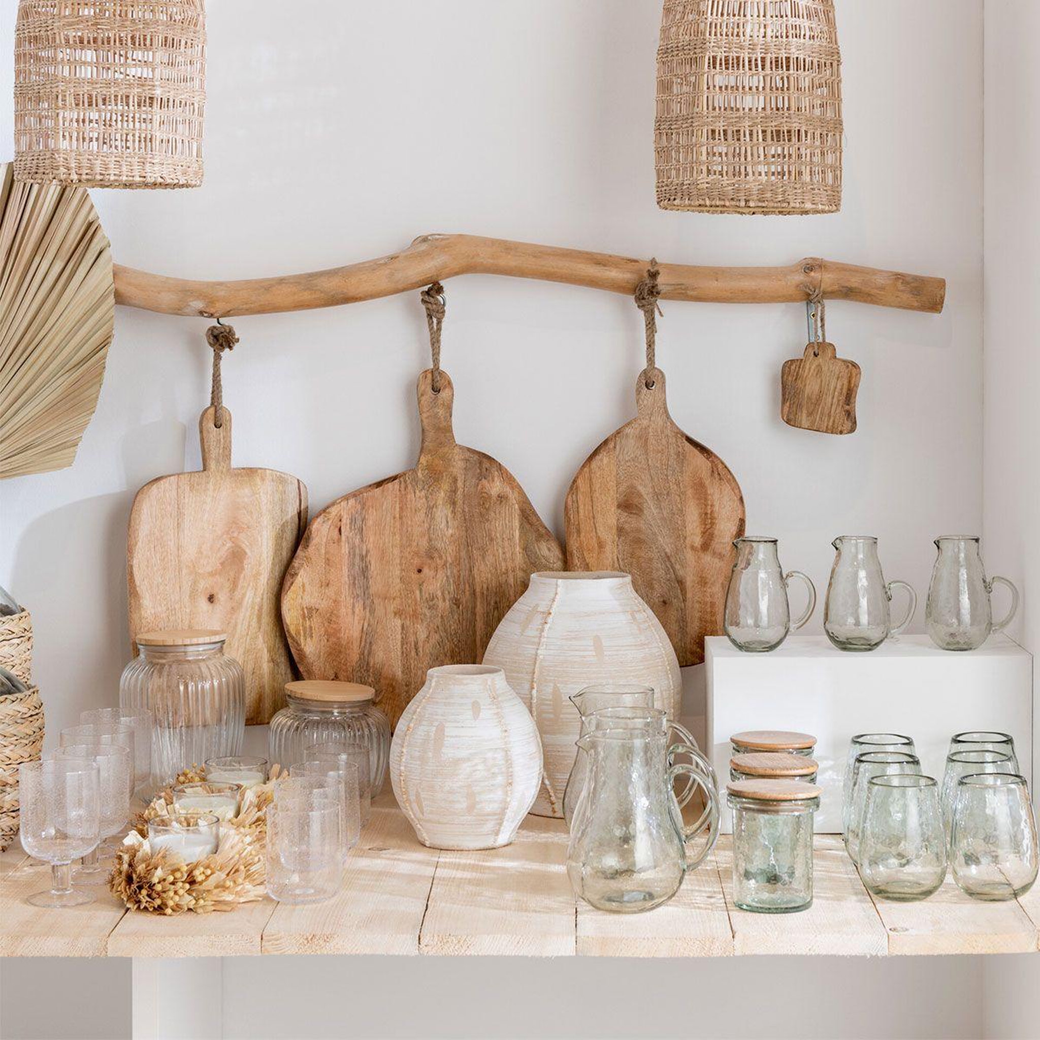 Voir la diapositive 3 : J-LINE Planche à découper rectangle  bois  50cm naturel