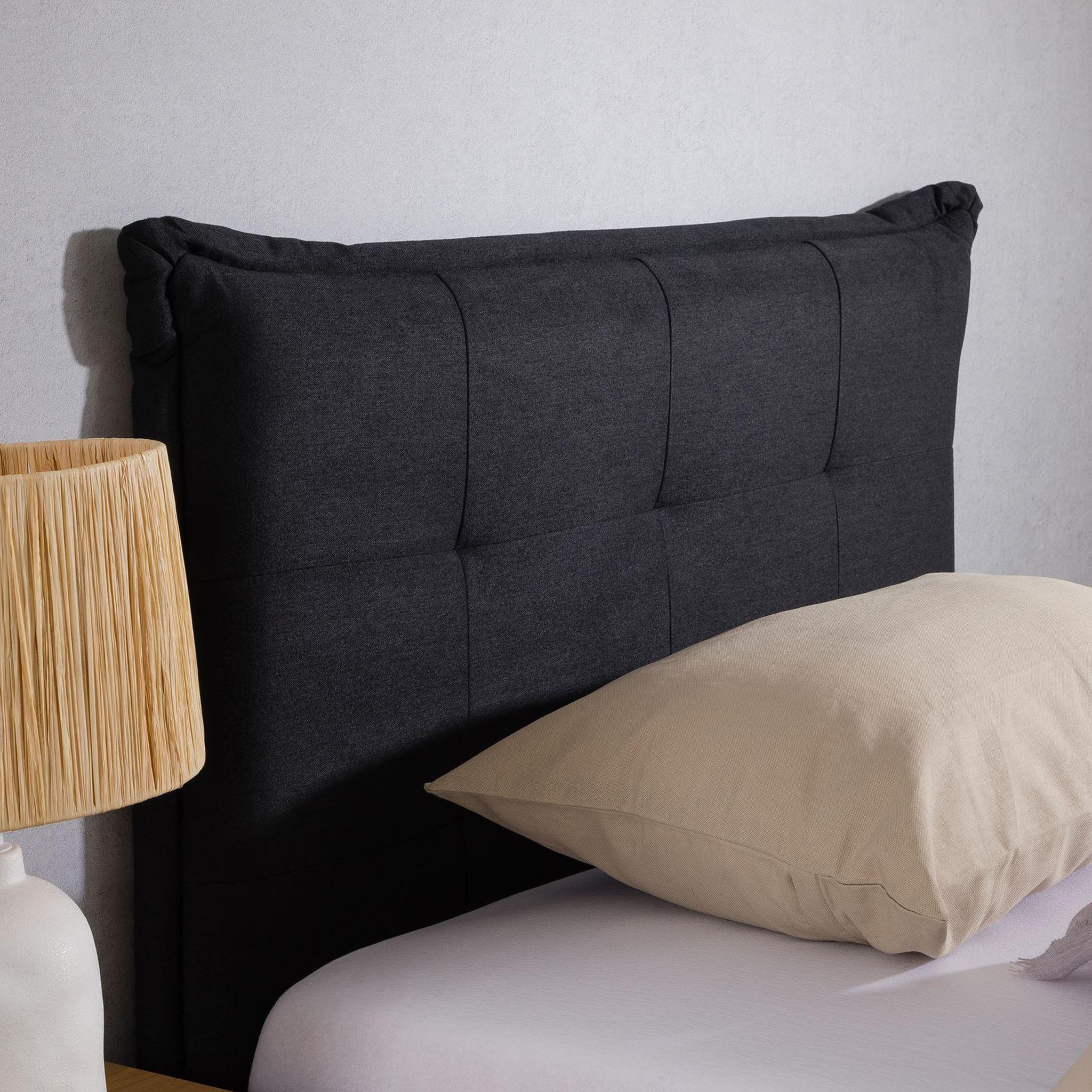 Voir la diapositive 5 : IDIMEX Tête de lit jaleya 90 capitonnée sur pieds, en tissu