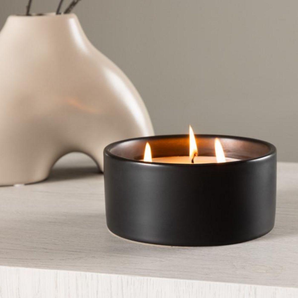 Paris Prix Bougie Parfumée Fraîcheur Marine  Douglas  750g Noir