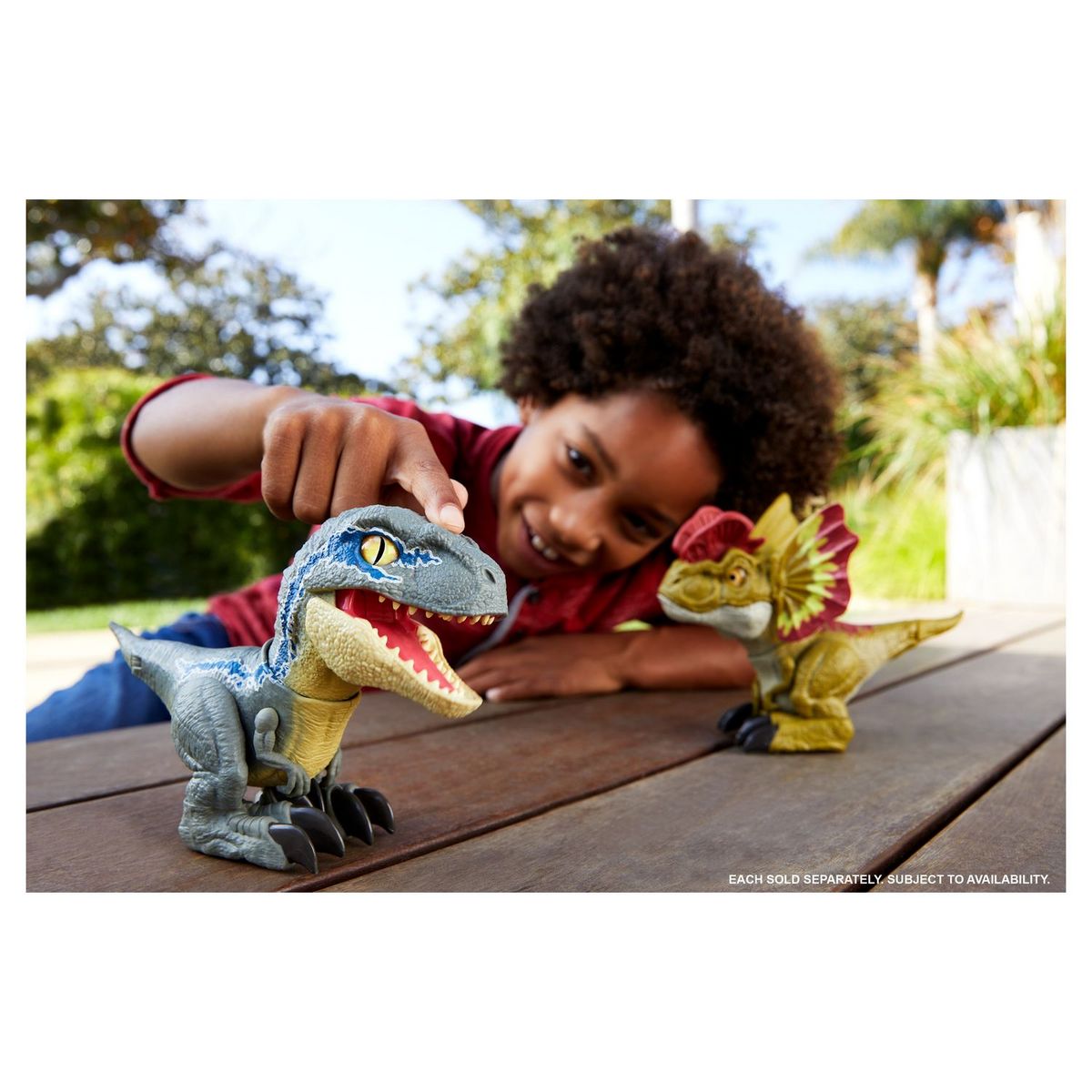 MATTEL Figurine Bébé mirror Dino Jurassic World