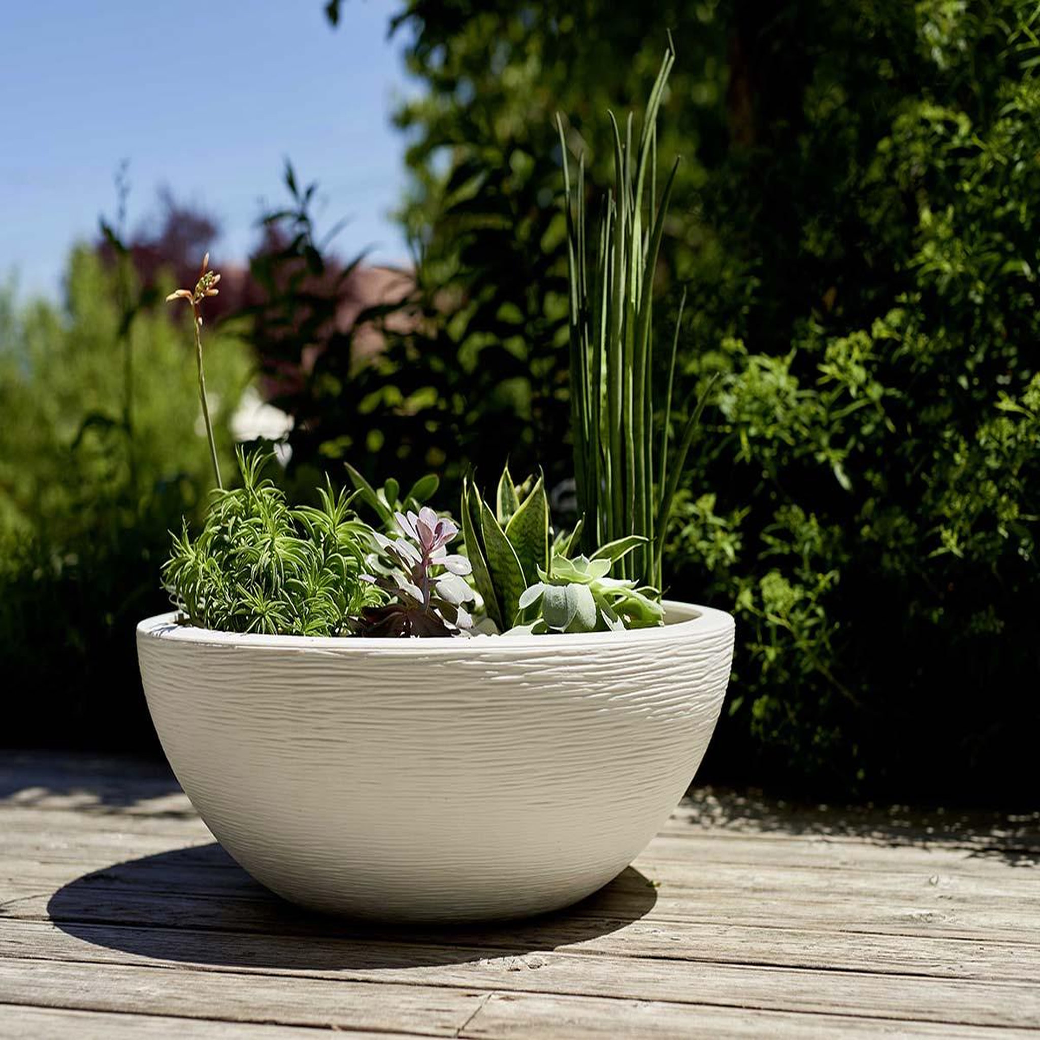 Voir la diapositive 2 : Eda Pot de fleurs vasque en plastique Graphit UP blanc cérusé - Ø 60 cm - Eda