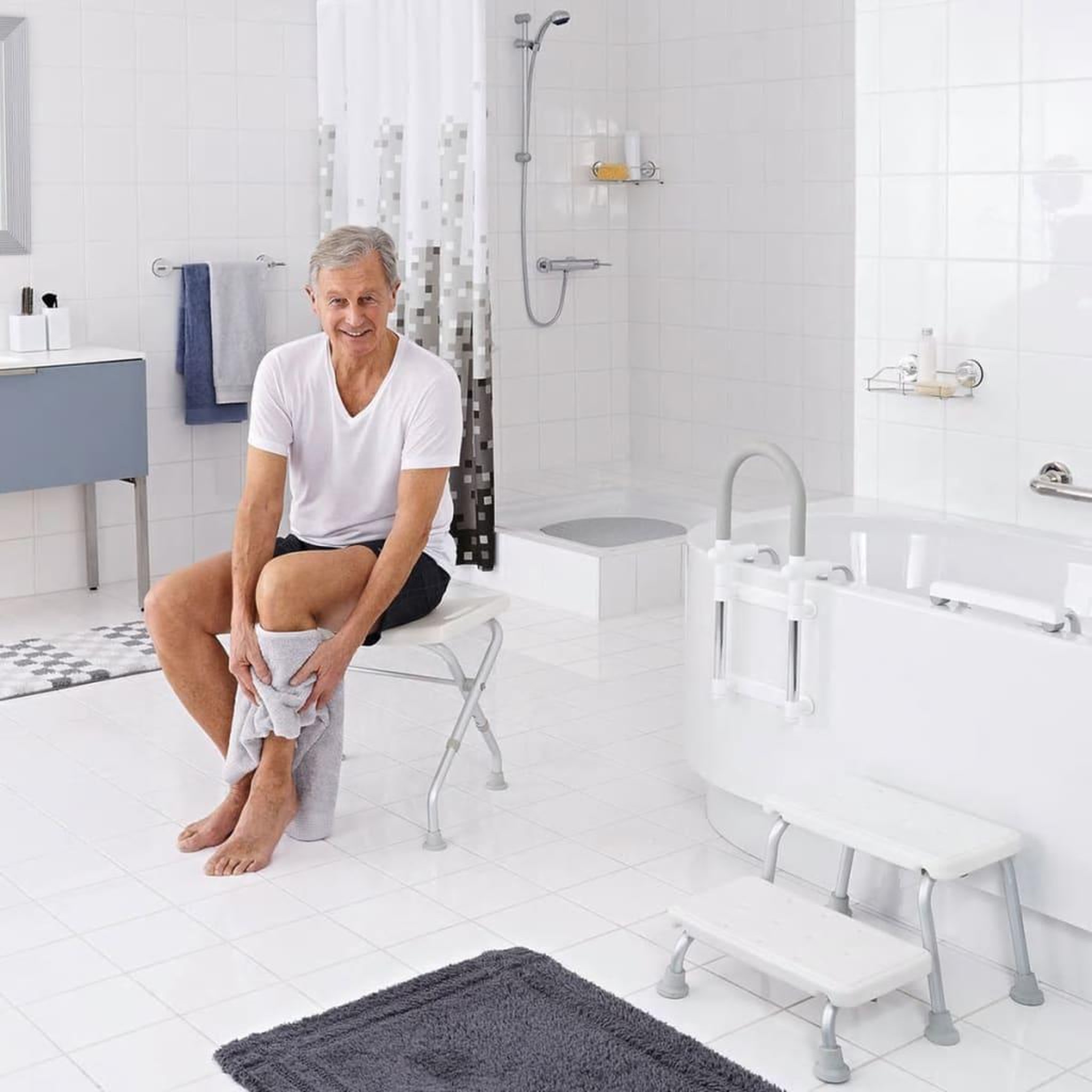 Voir la diapositive 4 : RIDDER RIDDER Tabouret pliable de salle de bain 110 kg Blanc A0050301