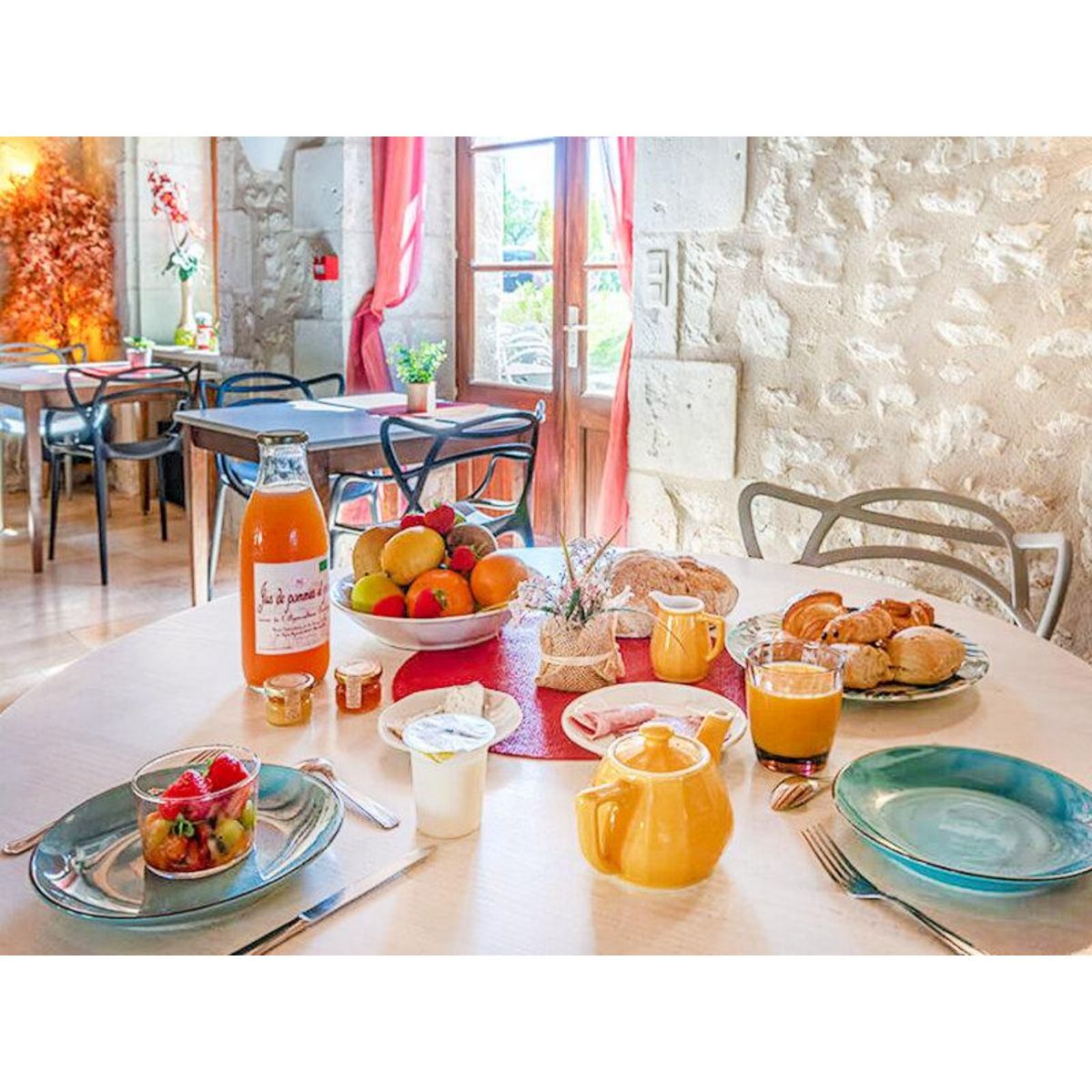 Smartbox Séjour en famille à la campagne près de Châtellerault - Coffret Cadeau Séjour