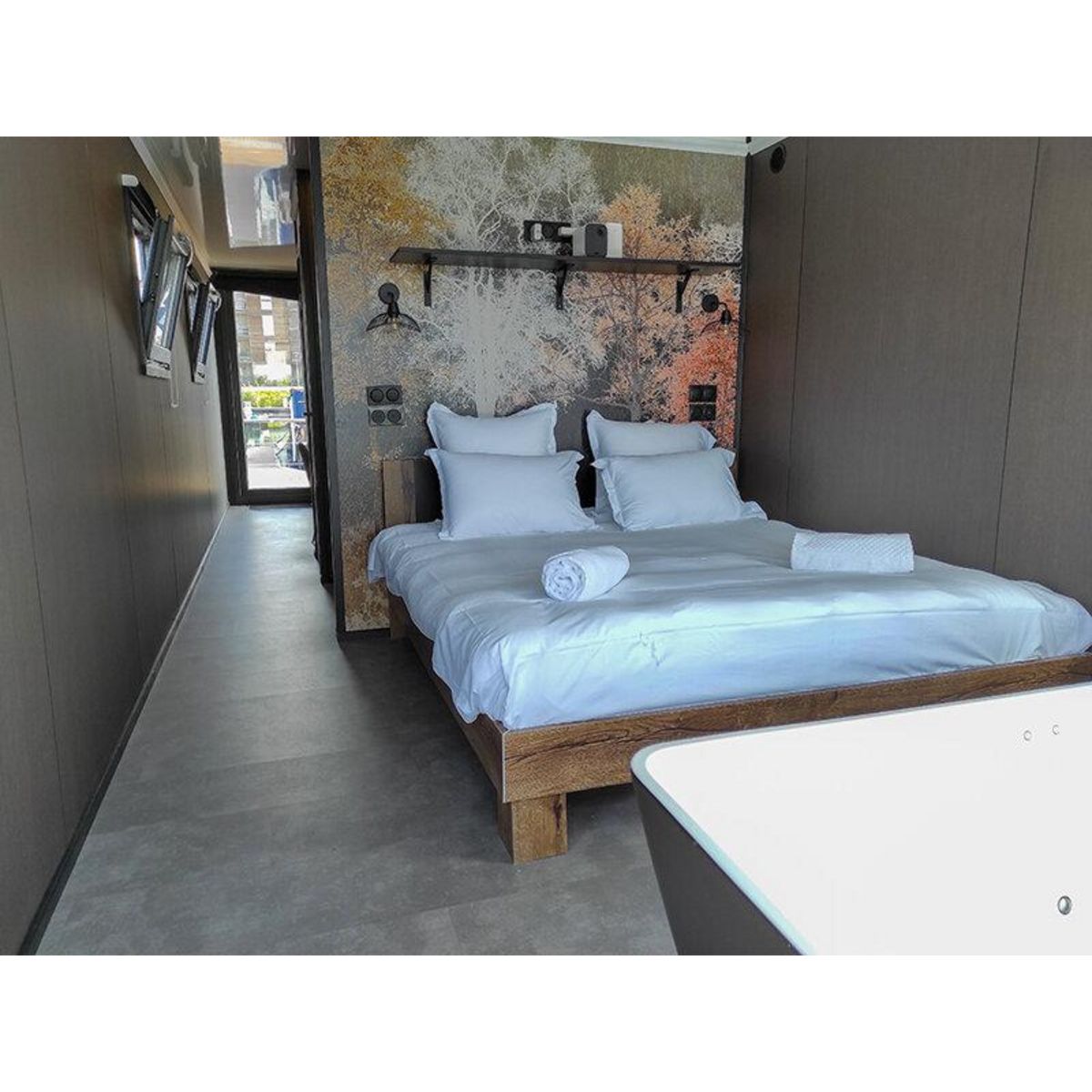 Smartbox 2 jours en maison flottante La Balzac avec sauna électrique et bain bouillonnant près de Paris - Coffret Cadeau Séjour