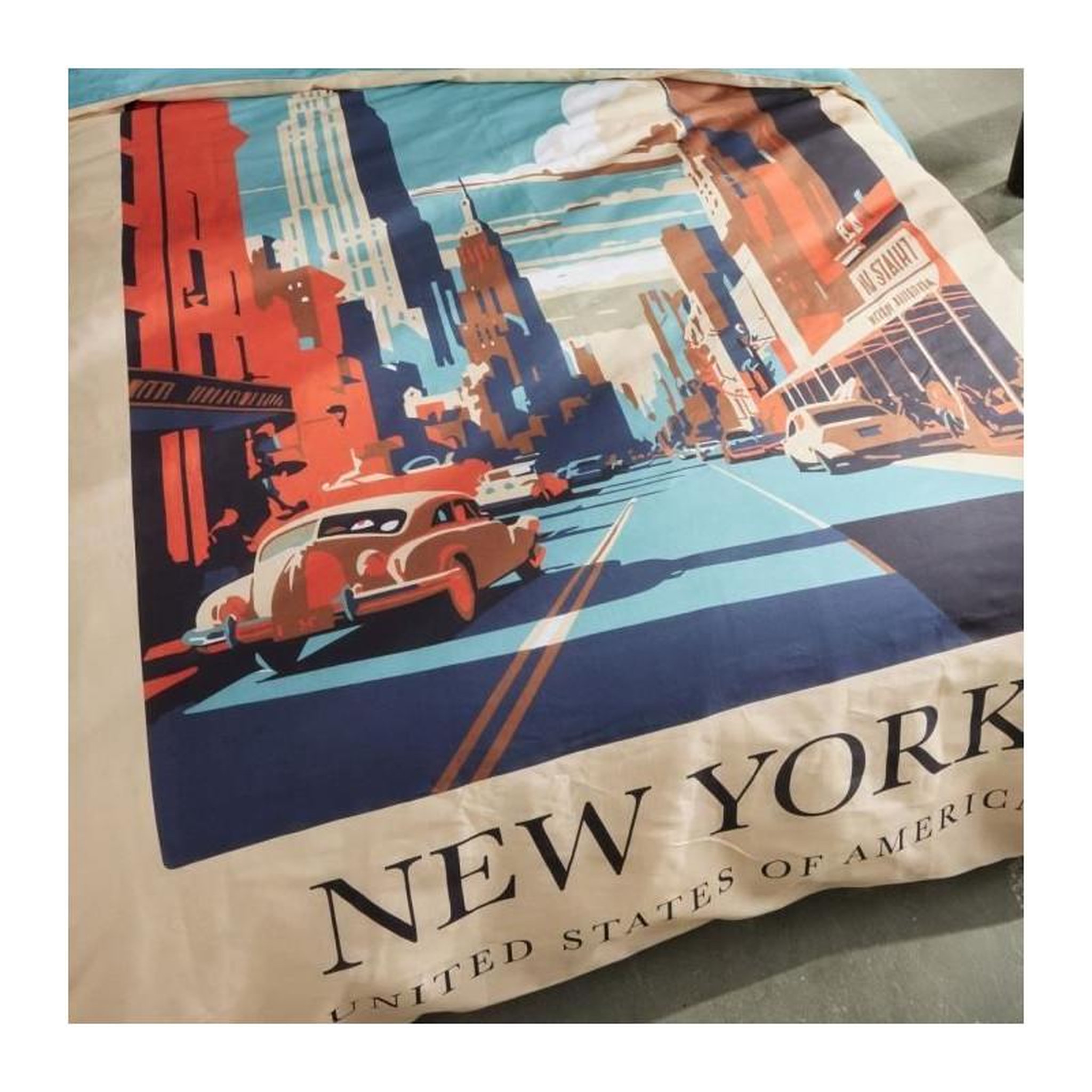 Voir la diapositive 3 : Today Parure de lit - TODAY - JAVA - 2 personnes - 240x220 cm - Coton - Imprimé New York - Beige