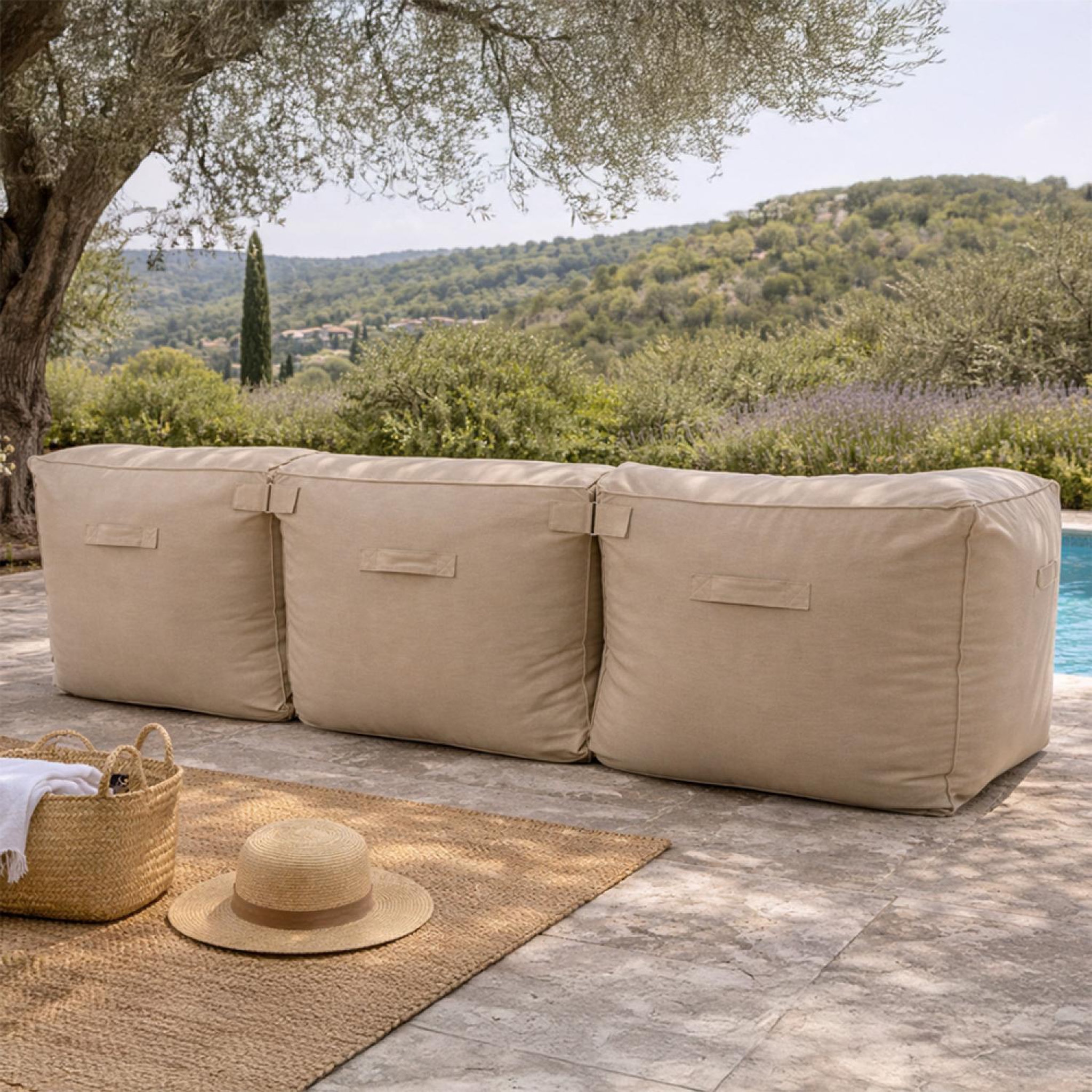 Voir la diapositive 6 : CONCEPT USINE Salon de jardin modulable 3 places beige en tissu déperlant praiano